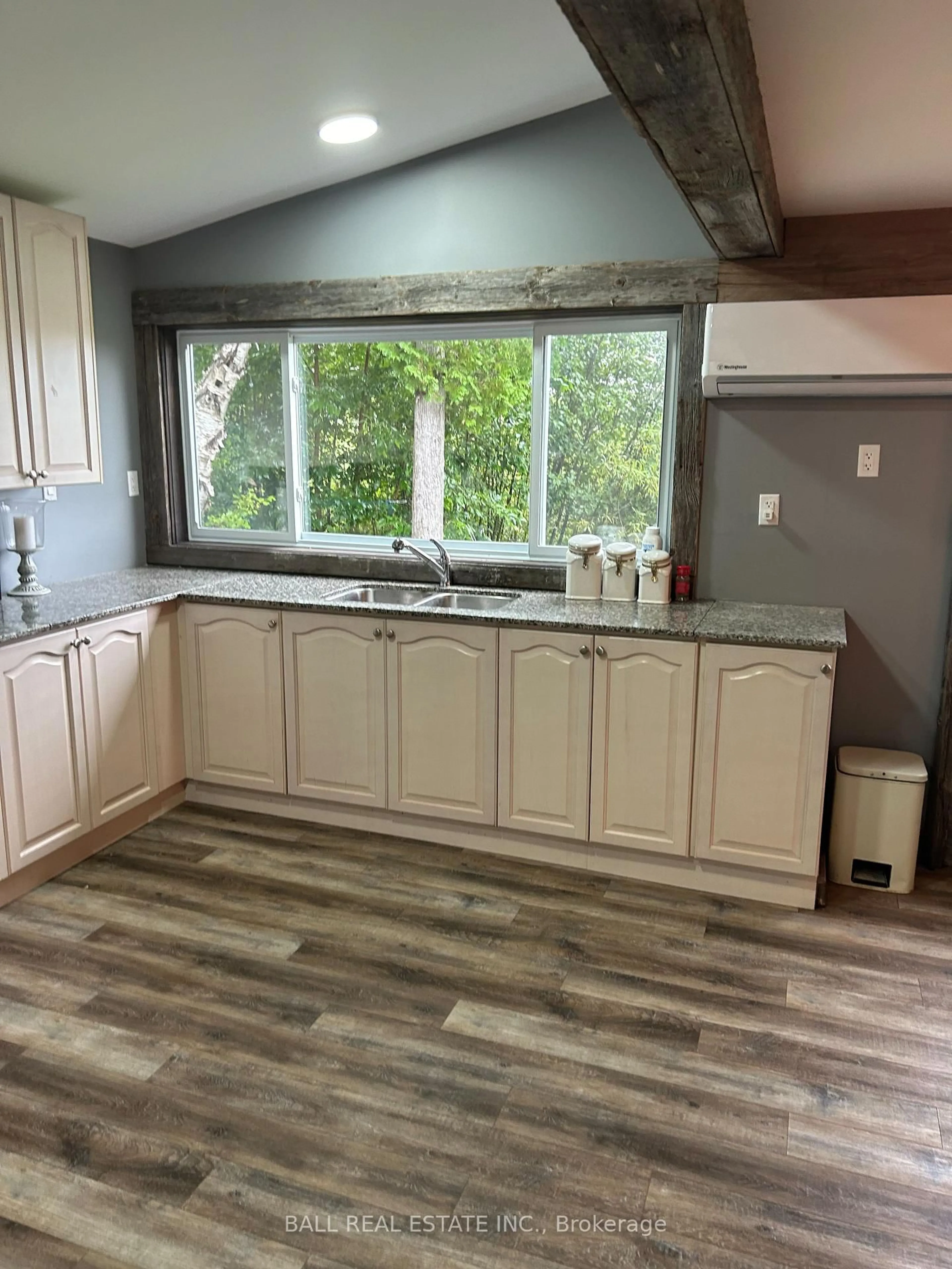 Open concept kitchen, unknown for 732 13th Line, Trent Hills Ontario K0L 1L0