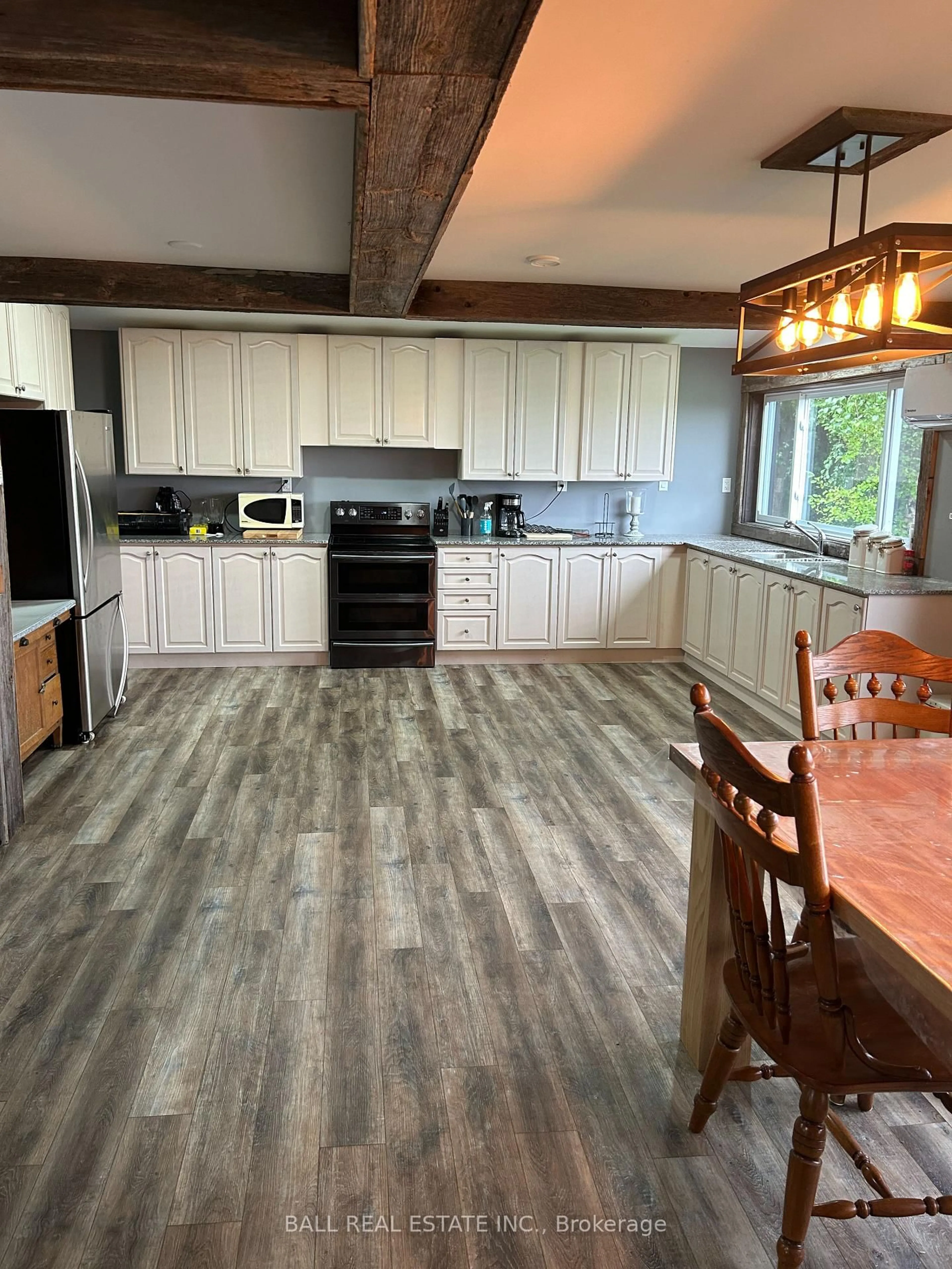 Open concept kitchen, unknown for 732 13th Line, Trent Hills Ontario K0L 1L0