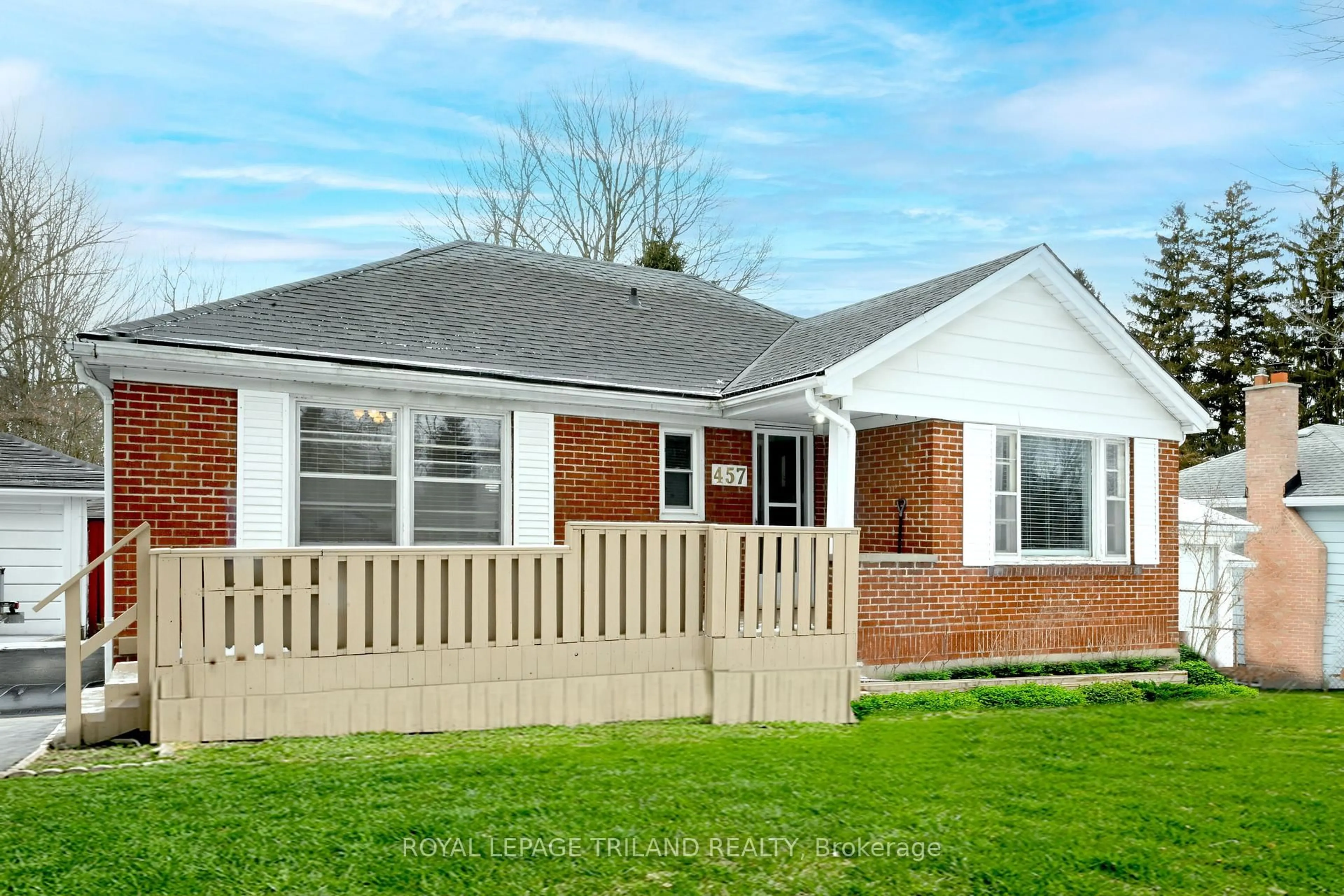 Home with vinyl exterior material, street for 457 Boler Rd, London South Ontario N6K 2K8
