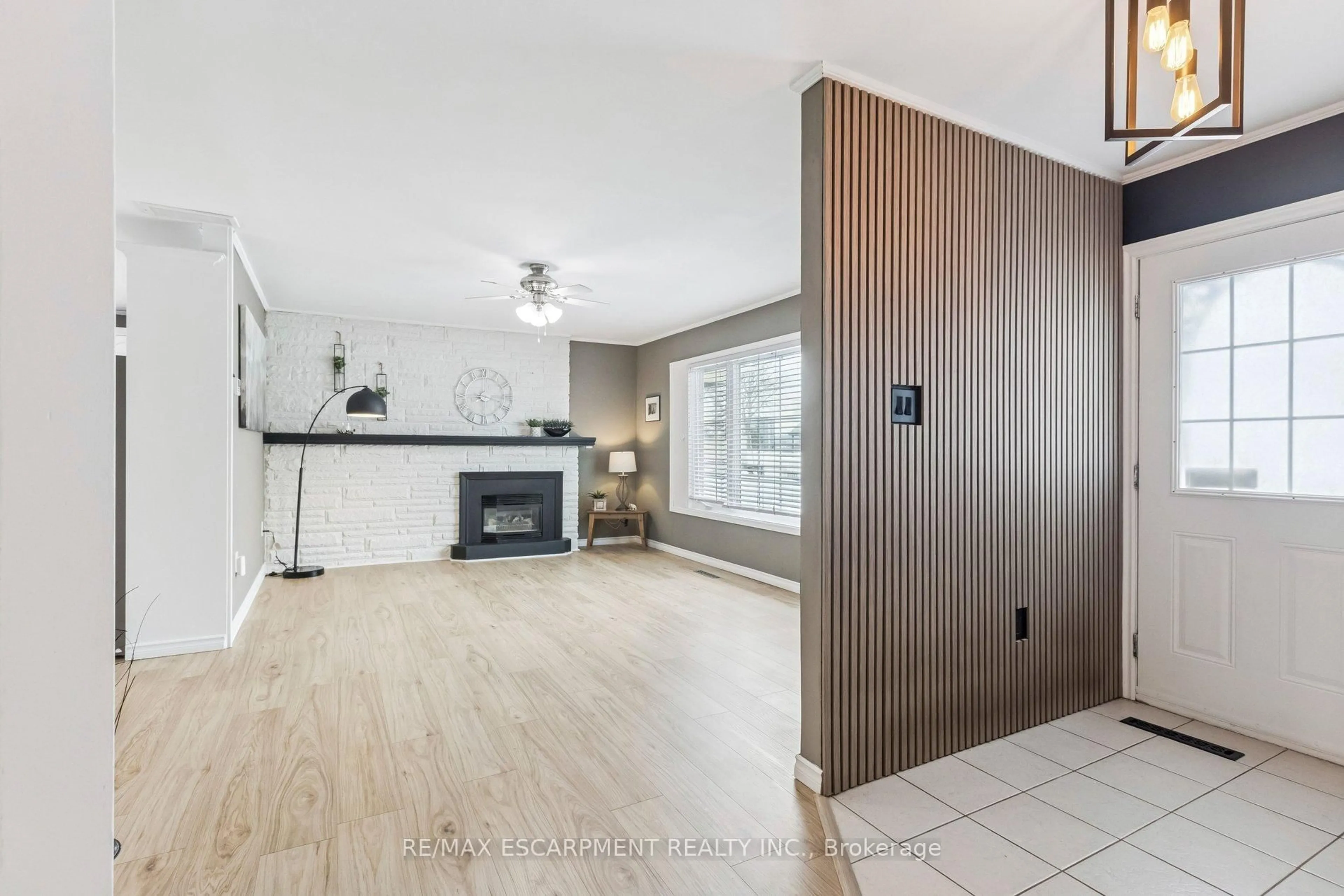 Unknown for 41 Spruce St, Cambridge Ontario N1R 4K2