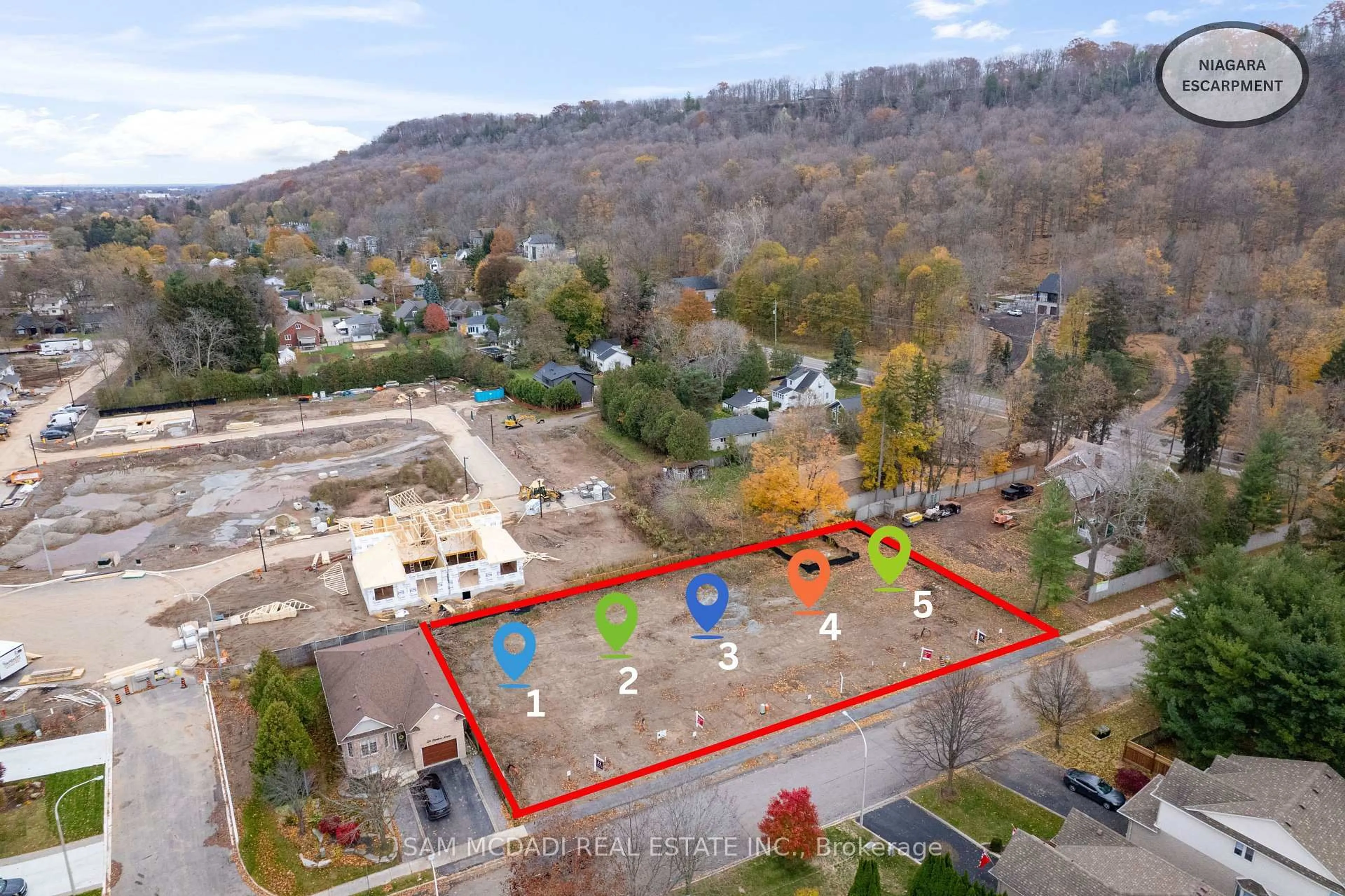 A pic from outside/outdoor area/front of a property/back of a property/a pic from drone, building for 18 Linden Lane #Lot 2, Grimsby Ontario L3M 5M6