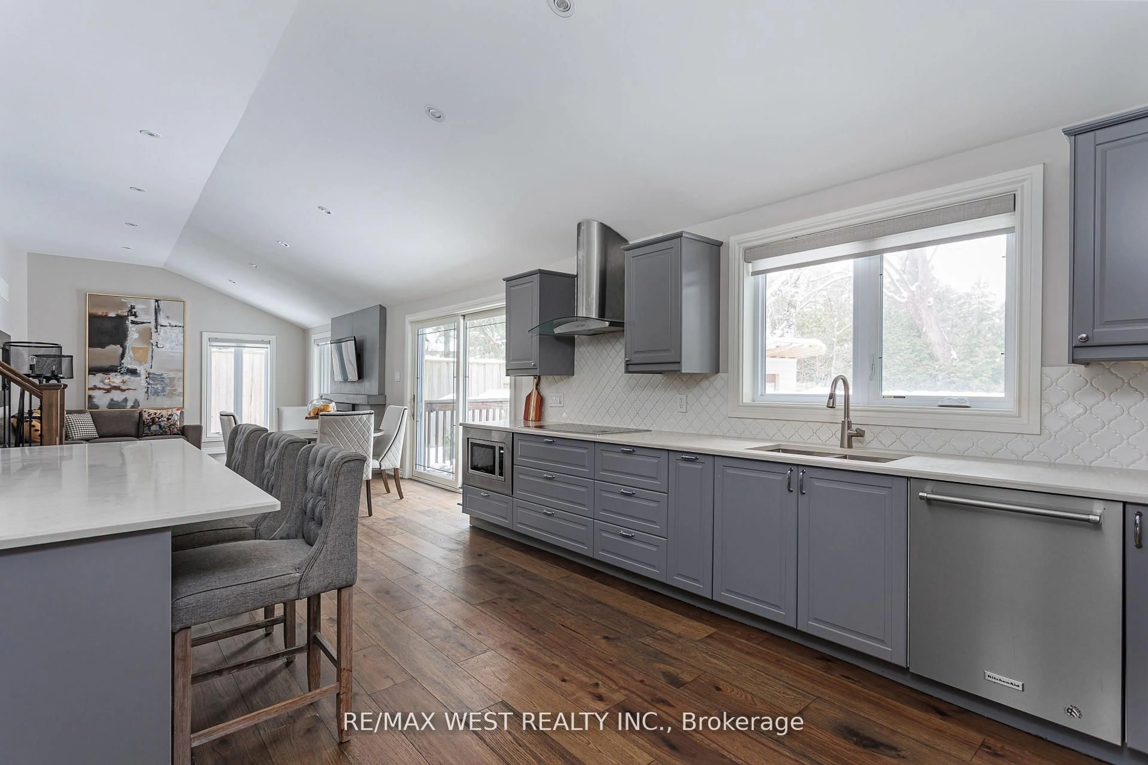 Open concept kitchen, unknown for 26 Hostein Dr, Hamilton Ontario L9G 2S5