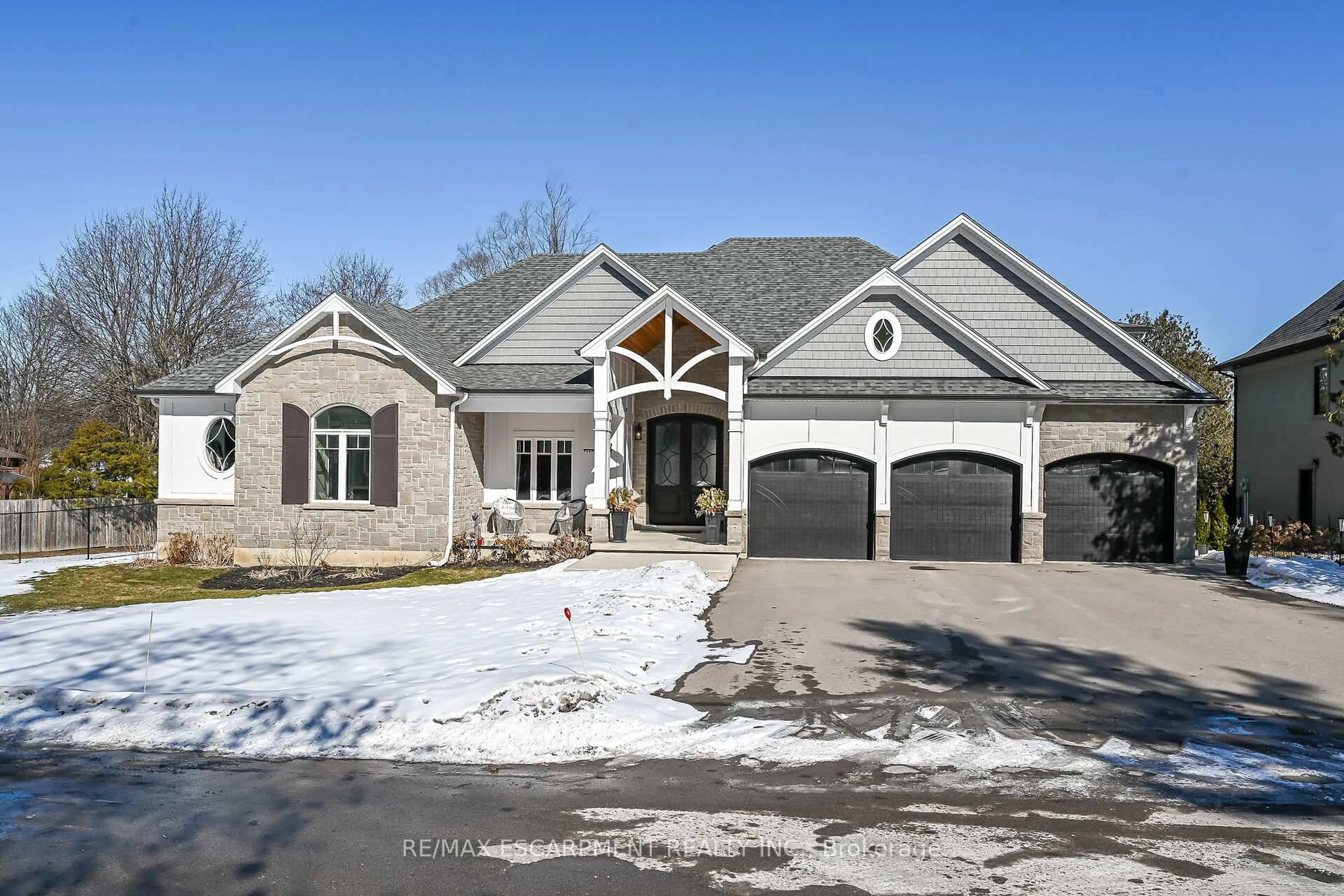 Home with brick exterior material, street for 747 Vernon Pl, Hamilton Ontario L9G 3H4