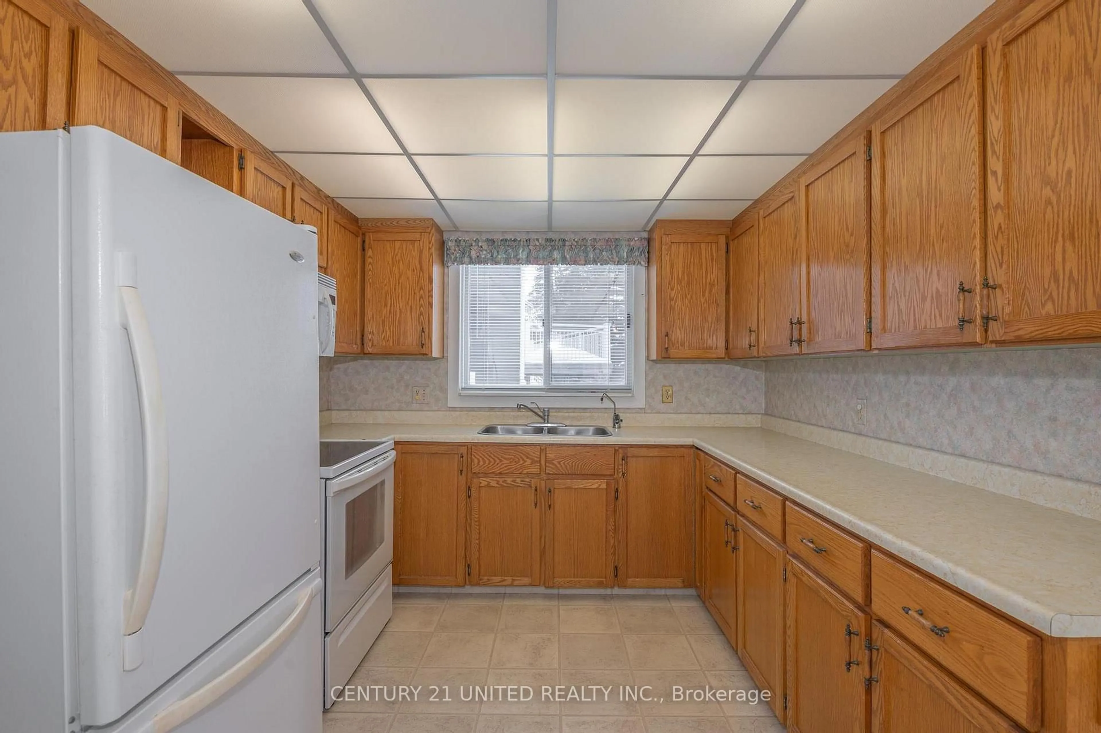 Standard kitchen, ceramic/tile floor for 2412 Upper Chemong Dr, Selwyn Ontario K0L 2H0