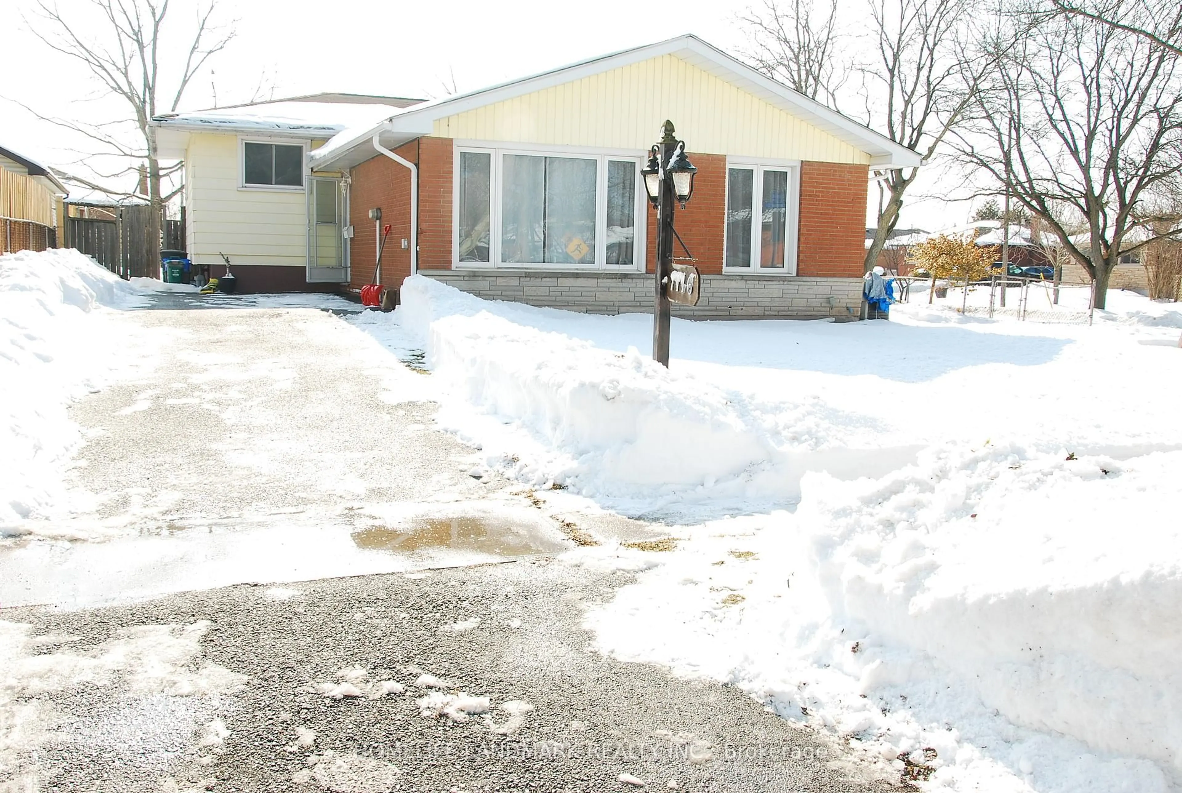 Unknown for 7116 Centennial St, Niagara Falls Ontario L2G 2Z1