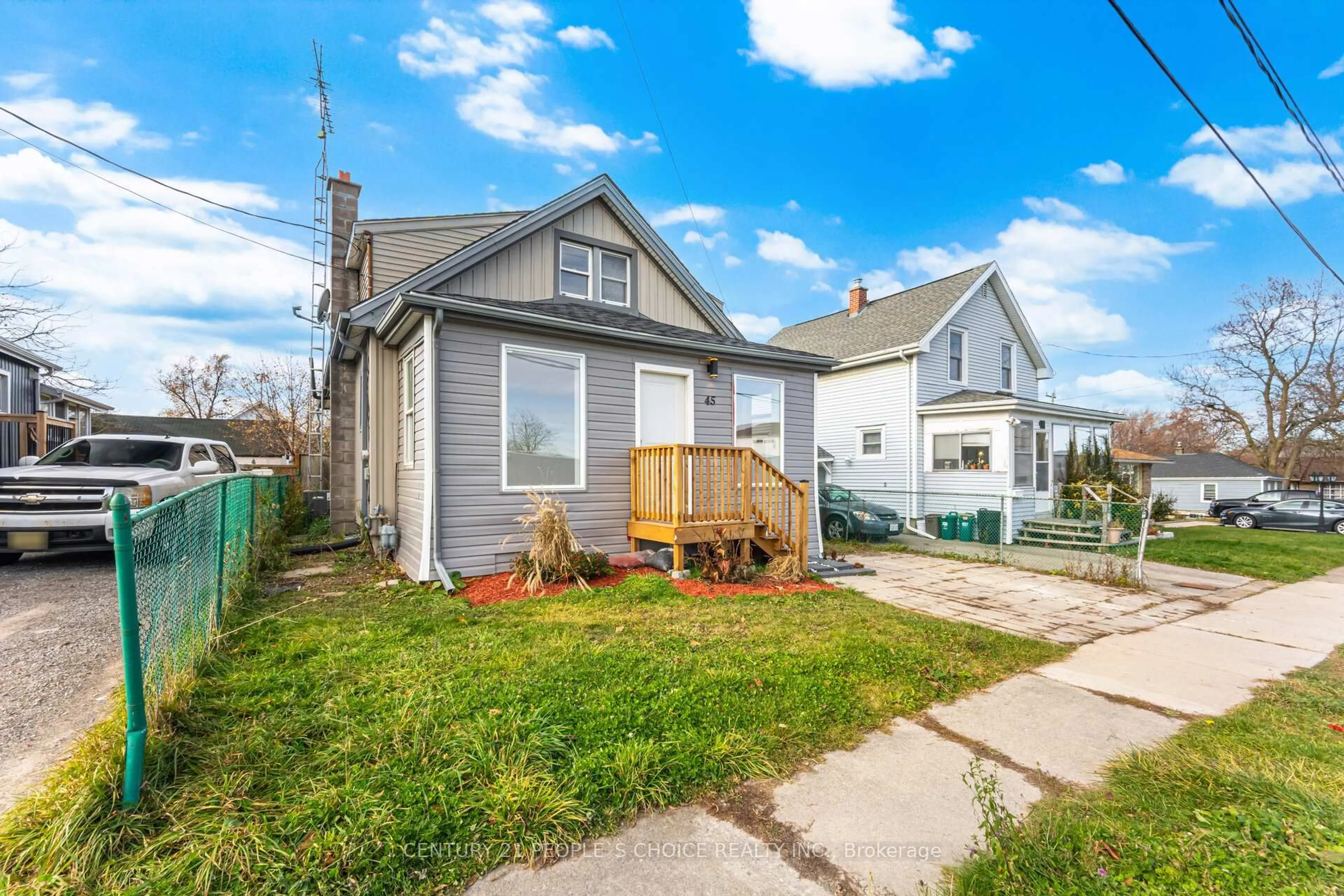 Unknown for 45 Wellington St, Thorold Ontario L2V 2E7