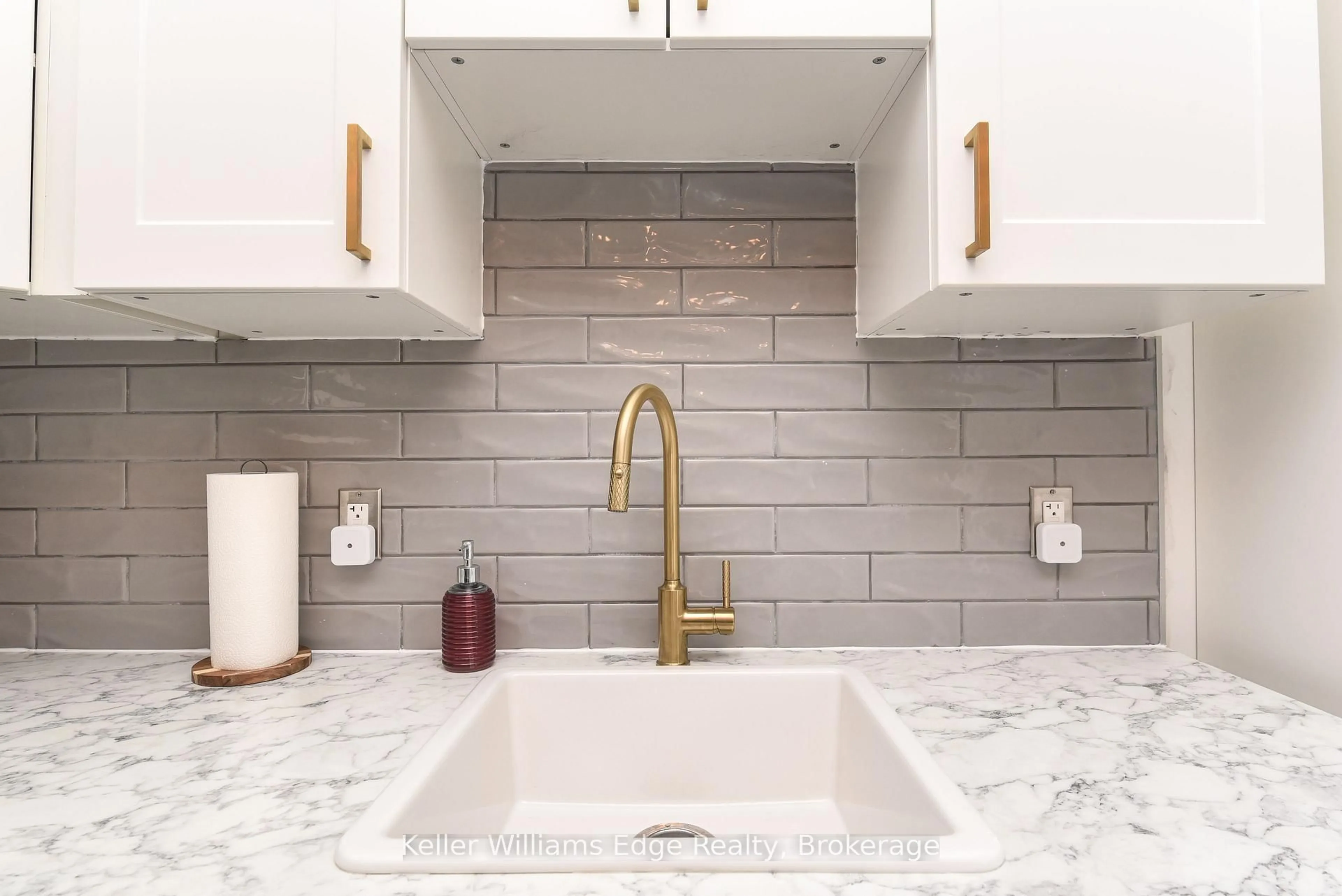 Contemporary kitchen, ceramic/tile floor for 22 Albert St, Kawartha Lakes Ontario K9V 3G5