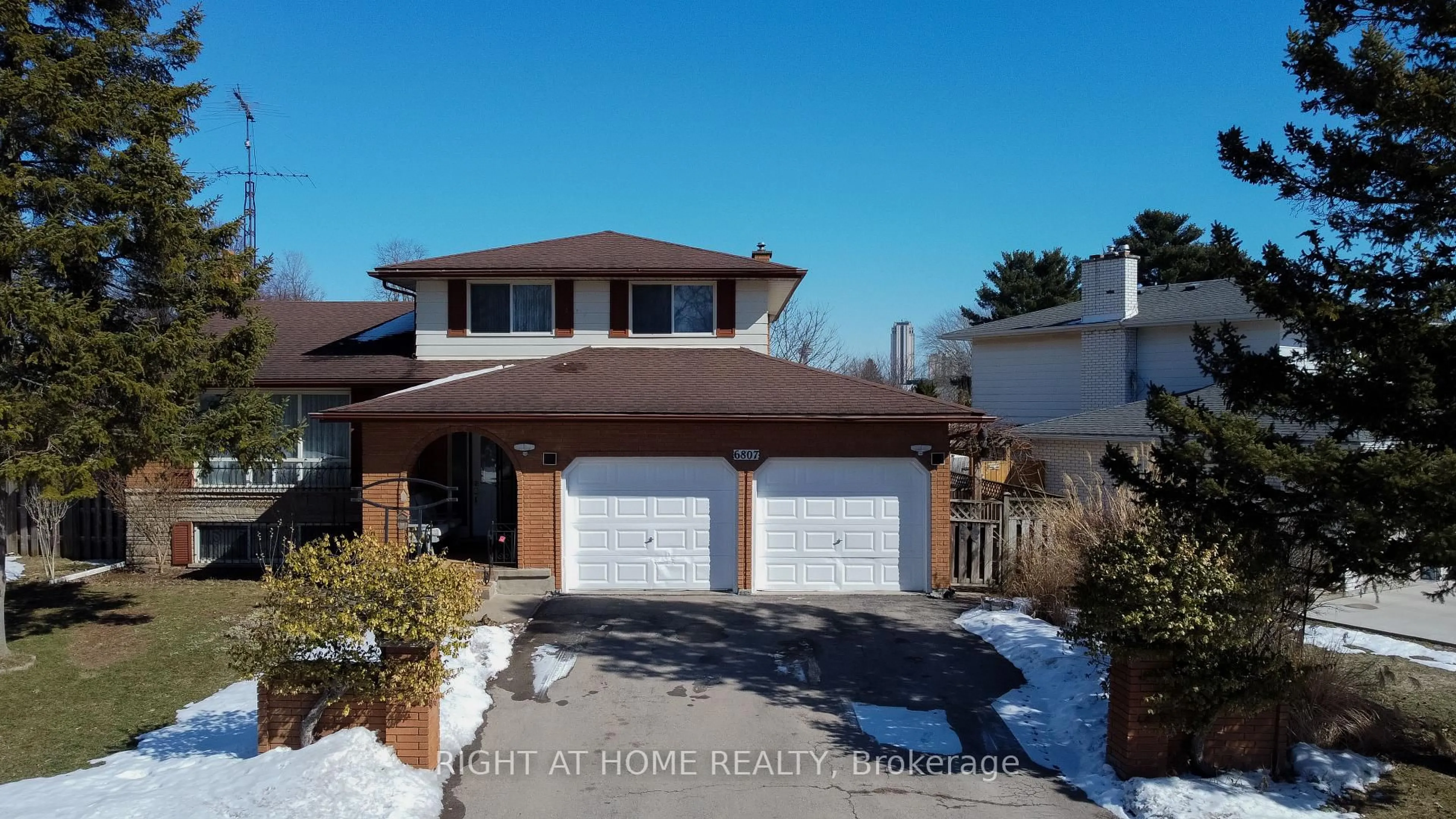 Unknown for 6807 Corwin Cres, Niagara Falls Ontario L2G 2M8