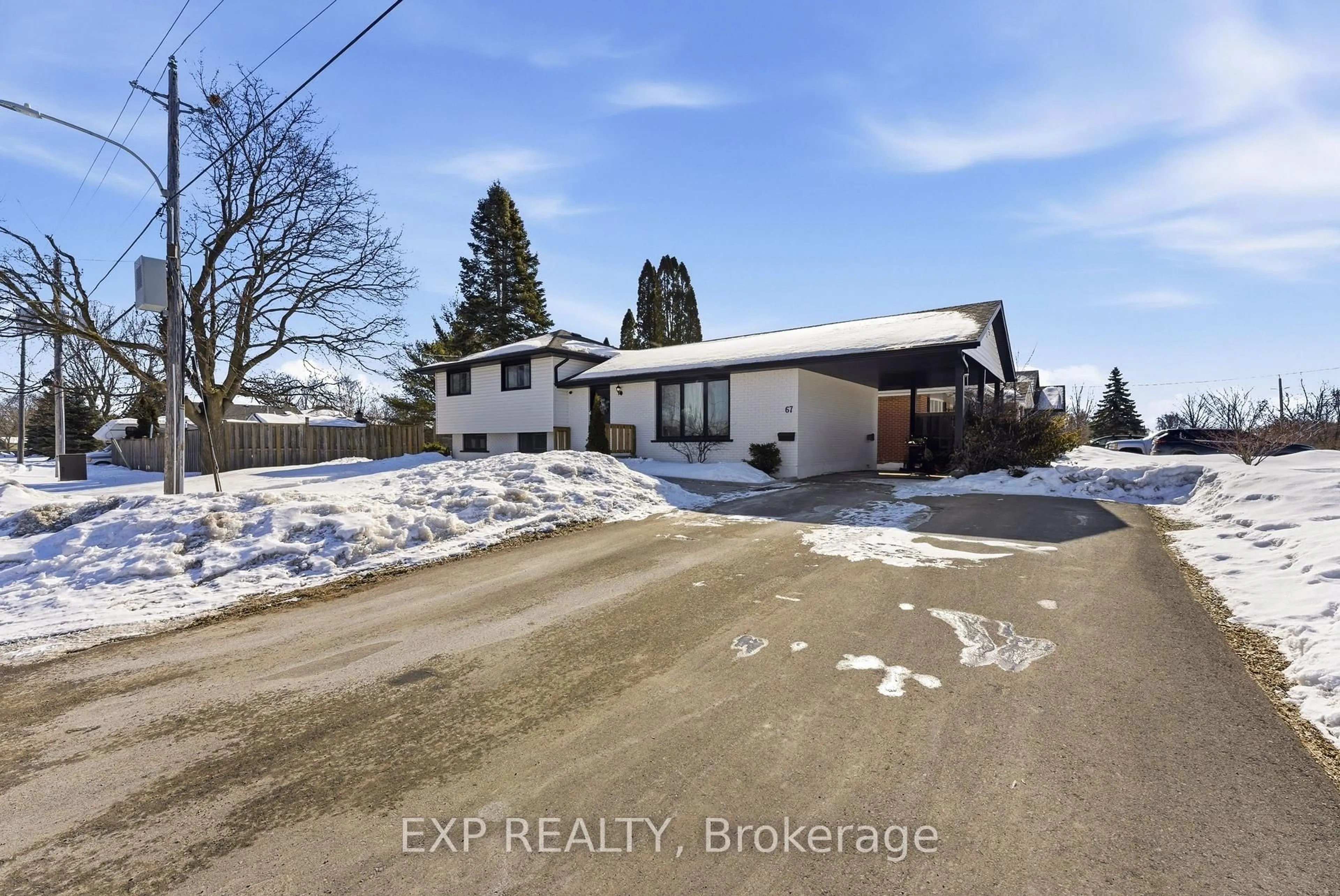 A pic from outside/outdoor area/front of a property/back of a property/a pic from drone, street for 67 Leland Dr, Belleville Ontario K8P 1G4