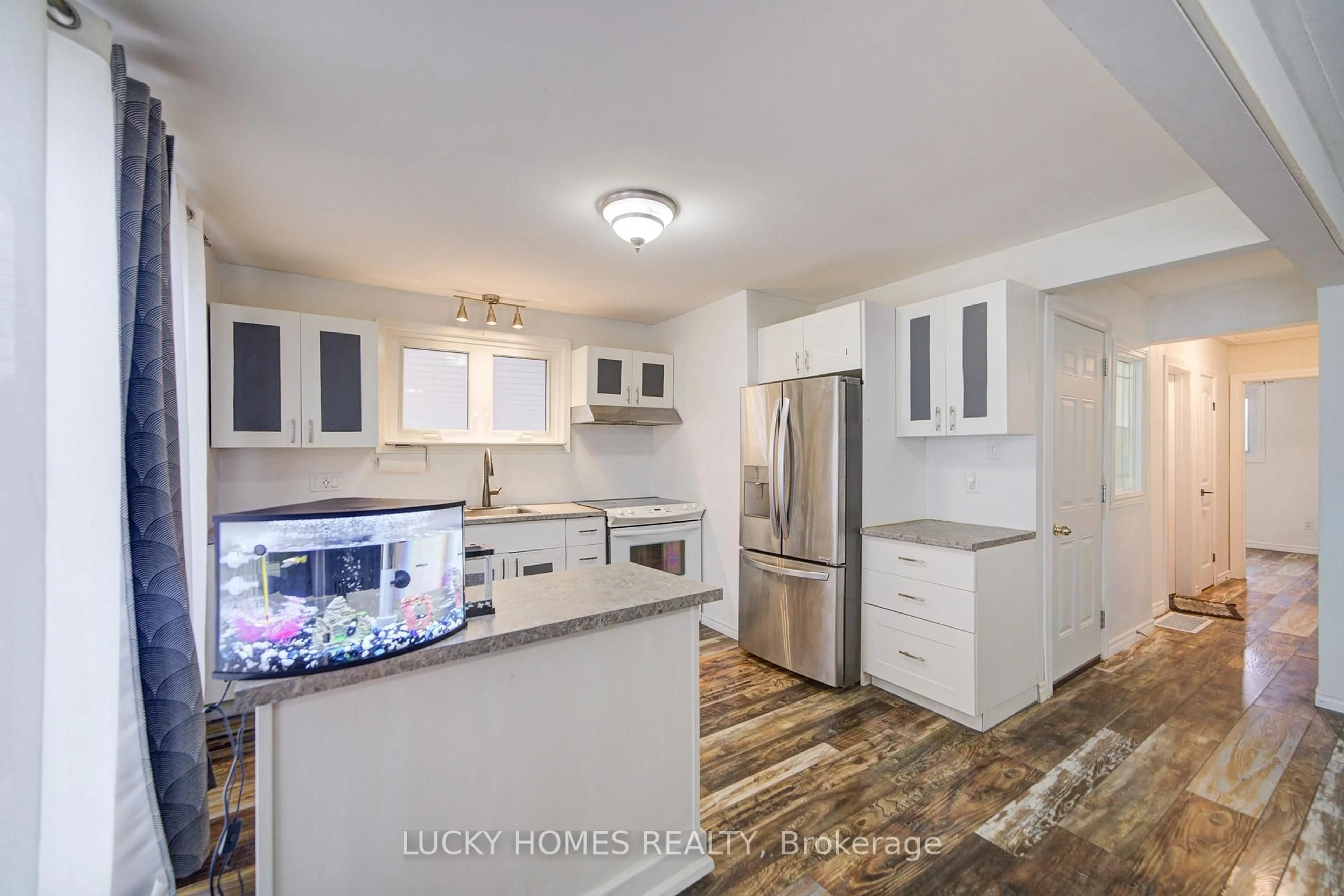 Open concept kitchen, unknown for 711 Otonabee Dr, Peterborough Ontario M1B 6B2