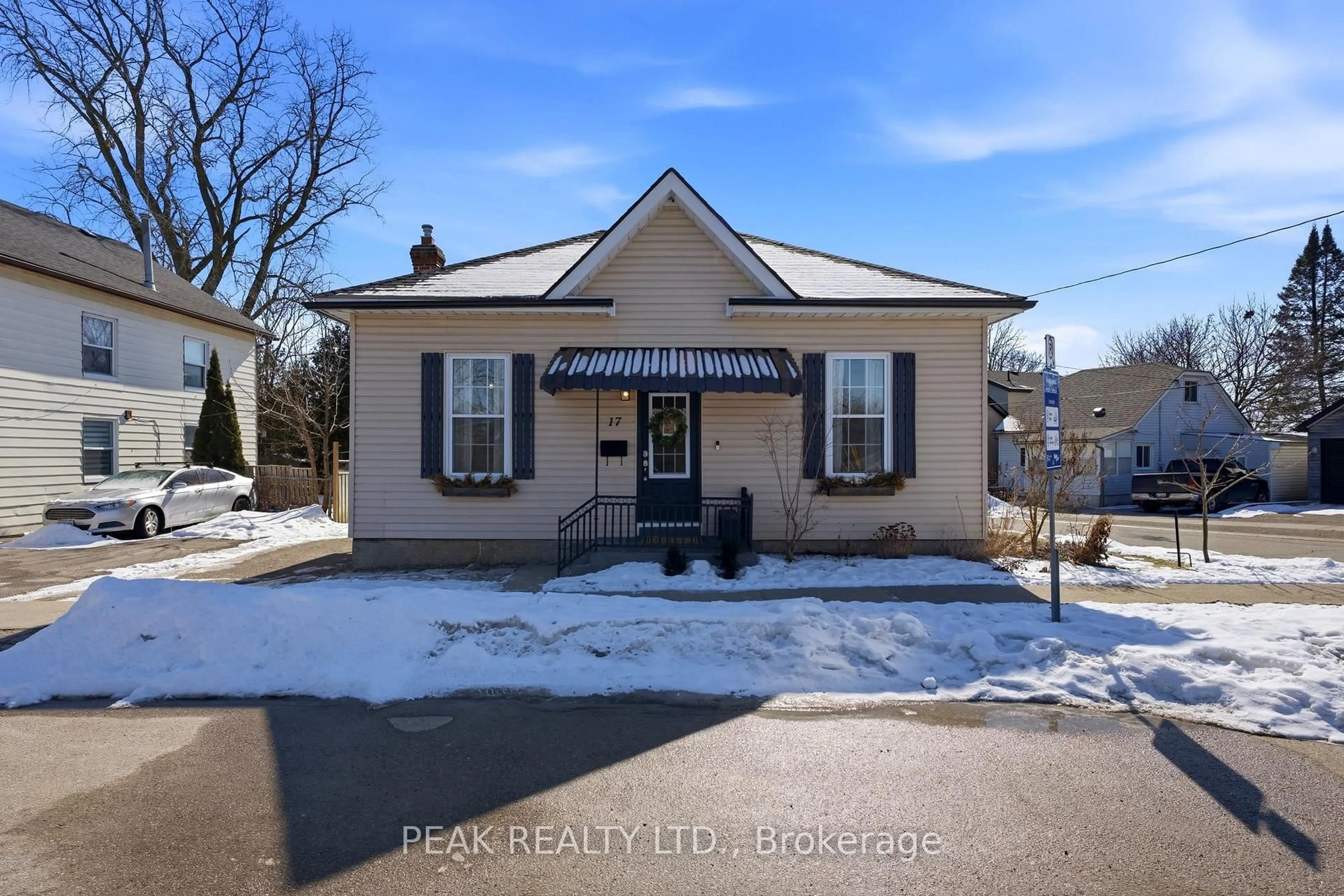 Unknown for 17 Helen St, Brant Ontario N3L 1P1