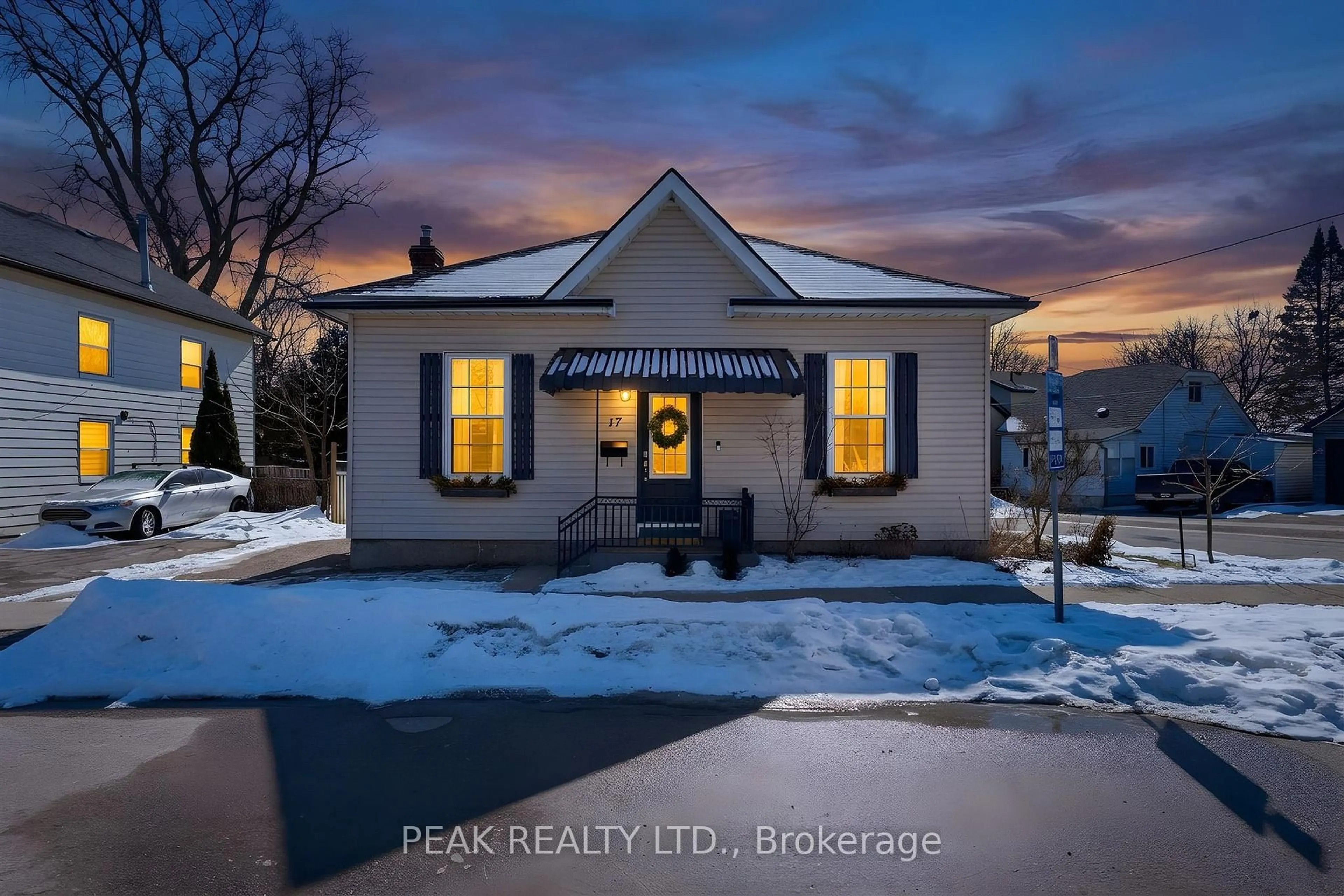 Pool for 17 Helen St, Brant Ontario N3L 1P1