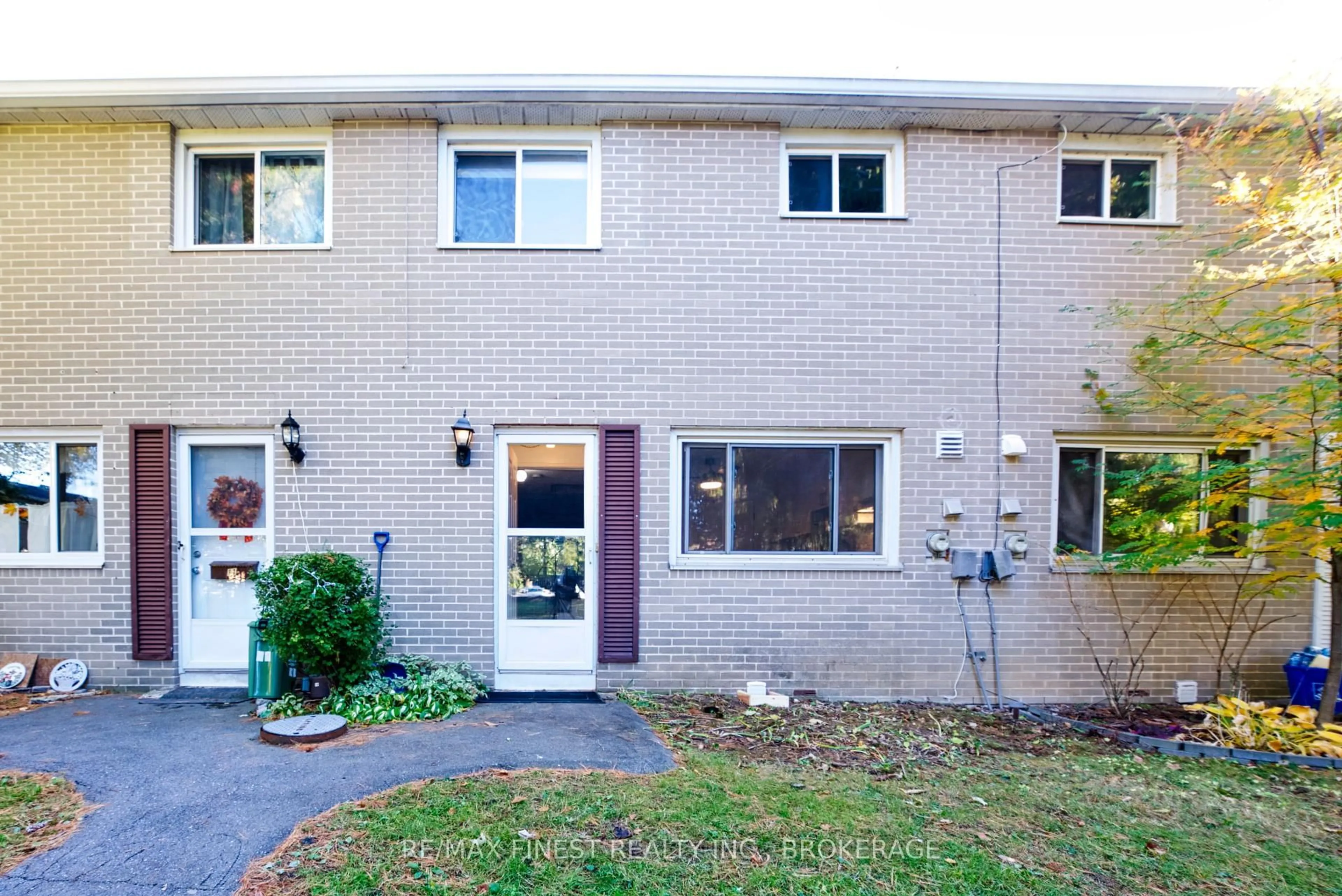 Unknown for 258 Queen Mary Rd #12, Kingston Ontario K7M 2B2