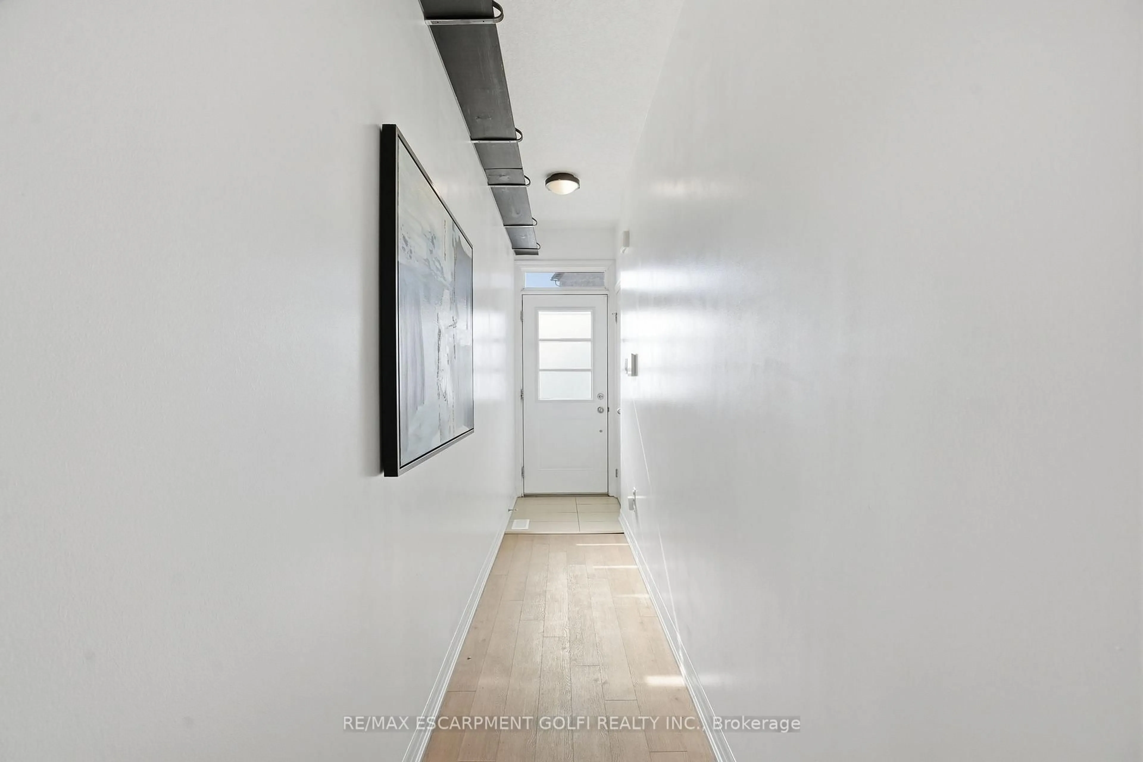 Unknown for 290 Barton St #26, Hamilton Ontario L8R 3P3