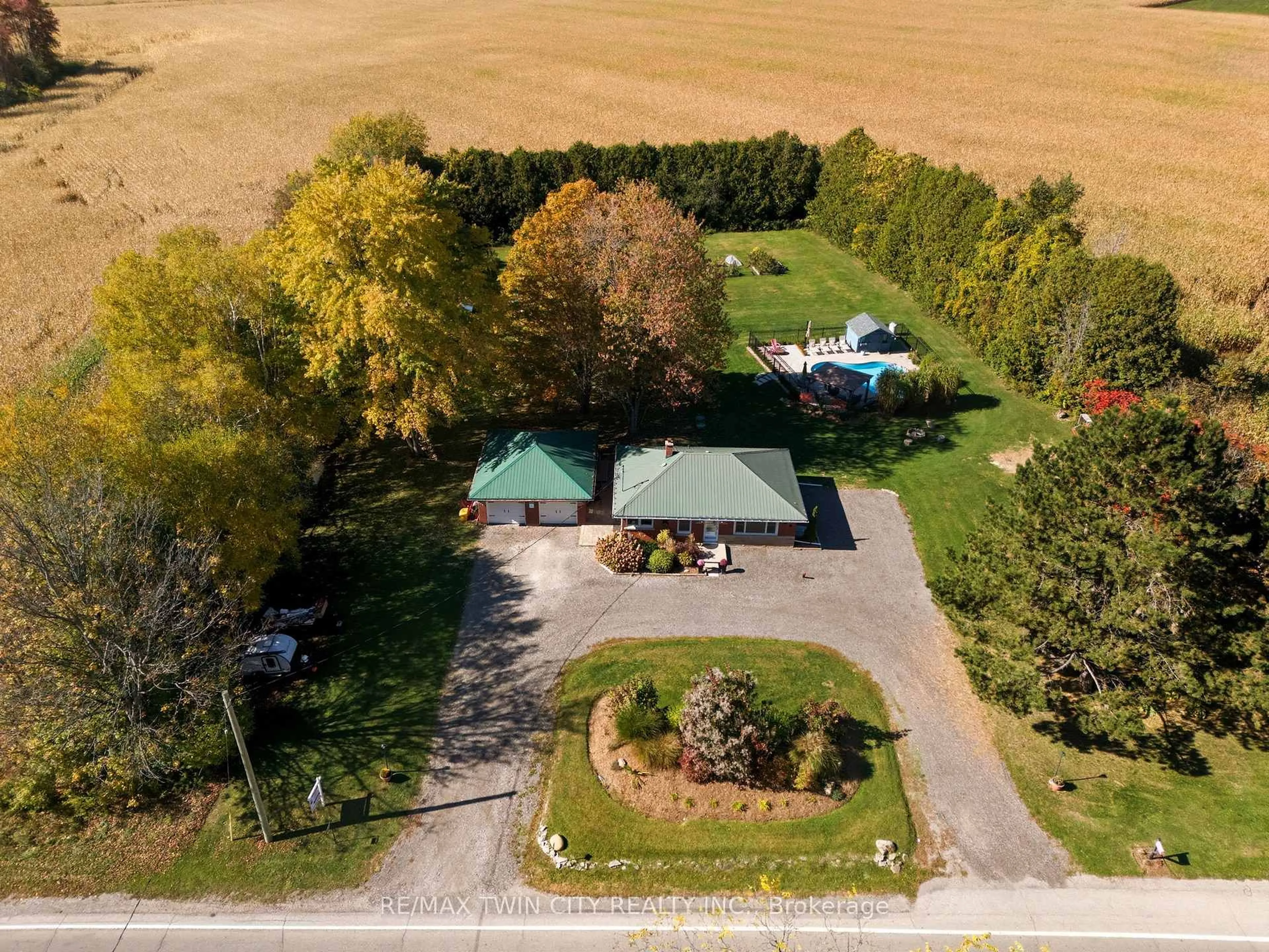 A pic from outside/outdoor area/front of a property/back of a property/a pic from drone, street for 1822 Spragues Rd, North Dumfries Ontario N1R 5S5