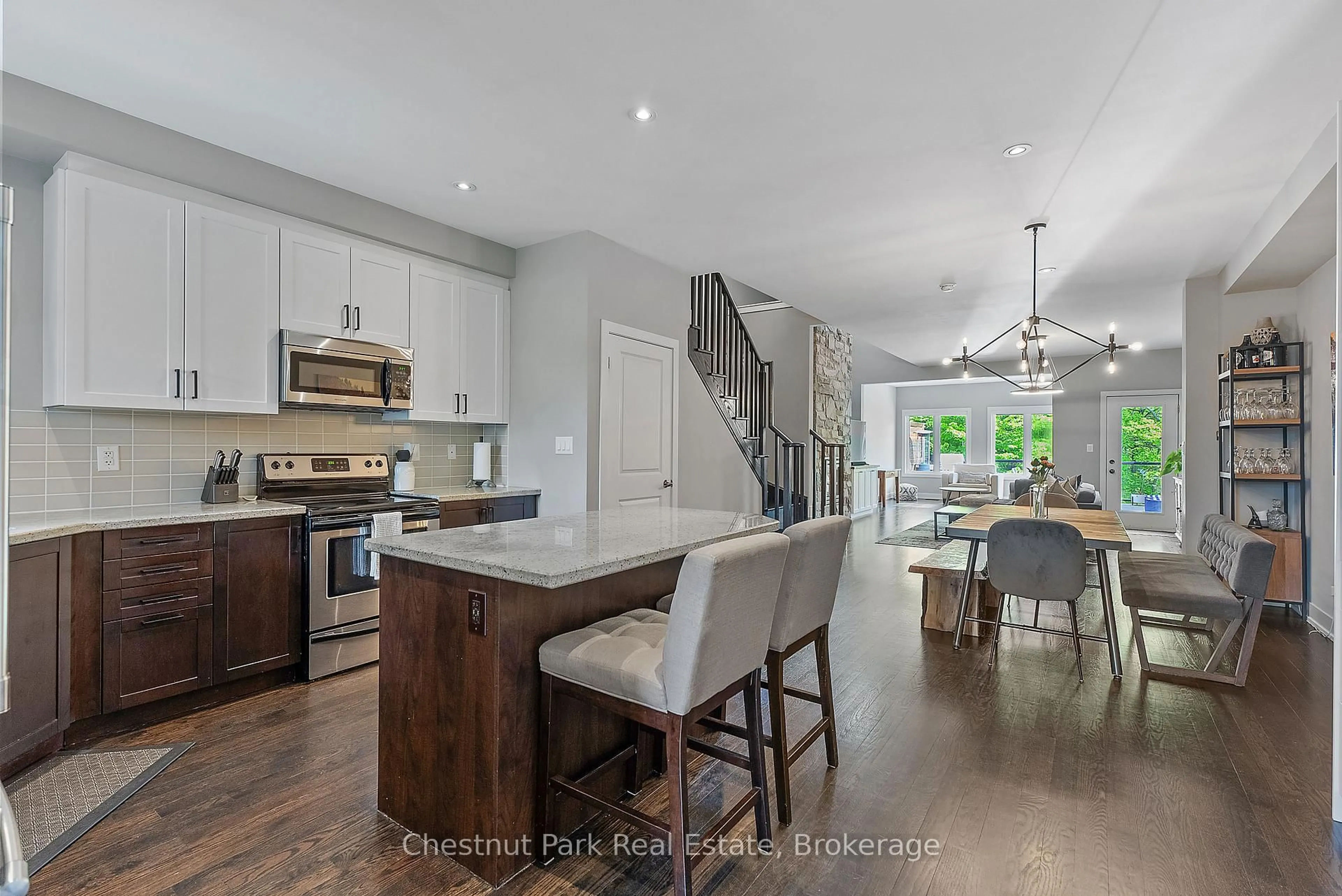 Open concept kitchen, unknown for 61 Rockmount Cres, Gravenhurst Ontario P1P 0A6