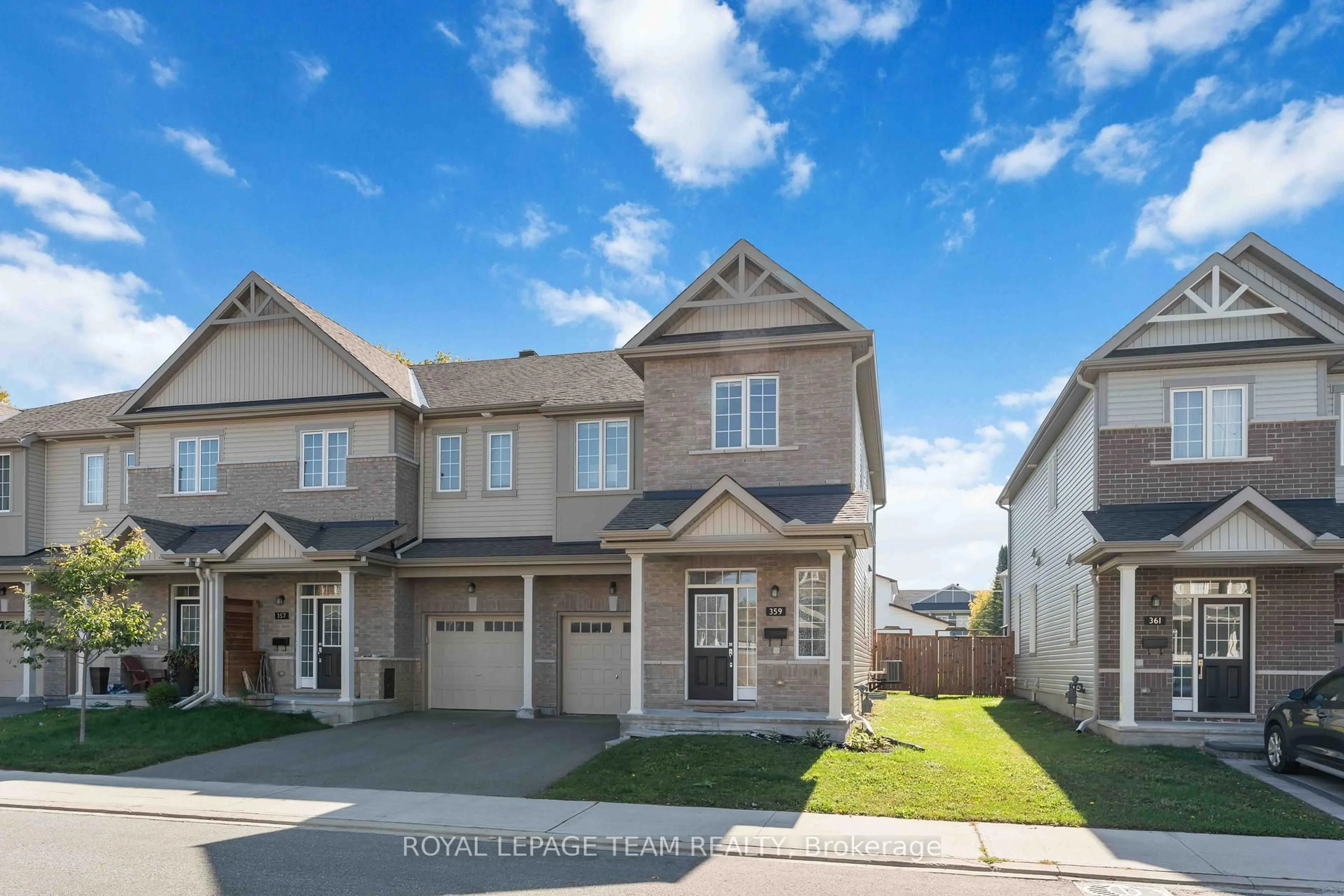 A pic from outside/outdoor area/front of a property/back of a property/a pic from drone, street for 359 Melodie St, Ottawa Ontario K1W 0L8