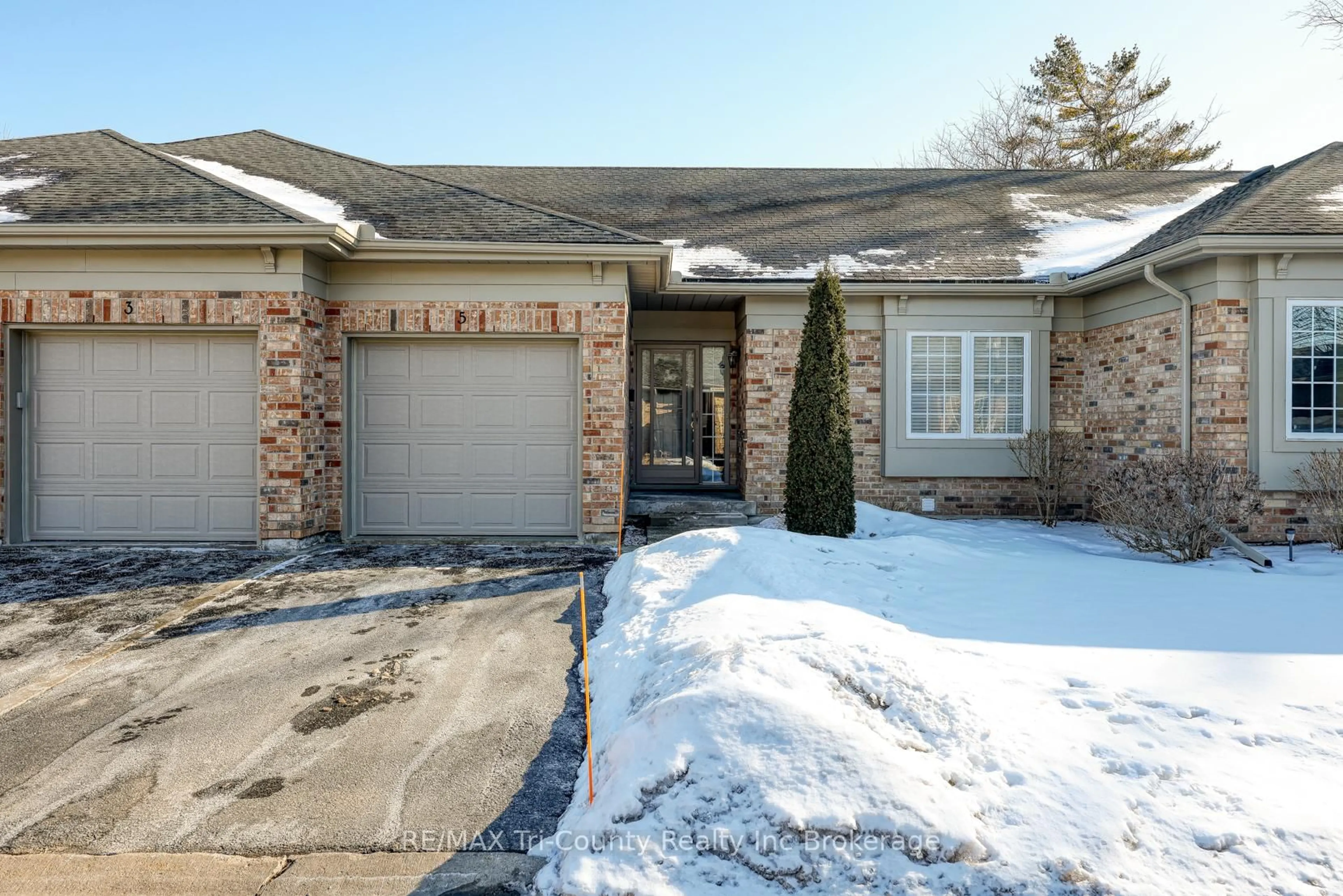 Home with brick exterior material, street for 87 King St #Unit 5, Tillsonburg Ontario N4G 5V1