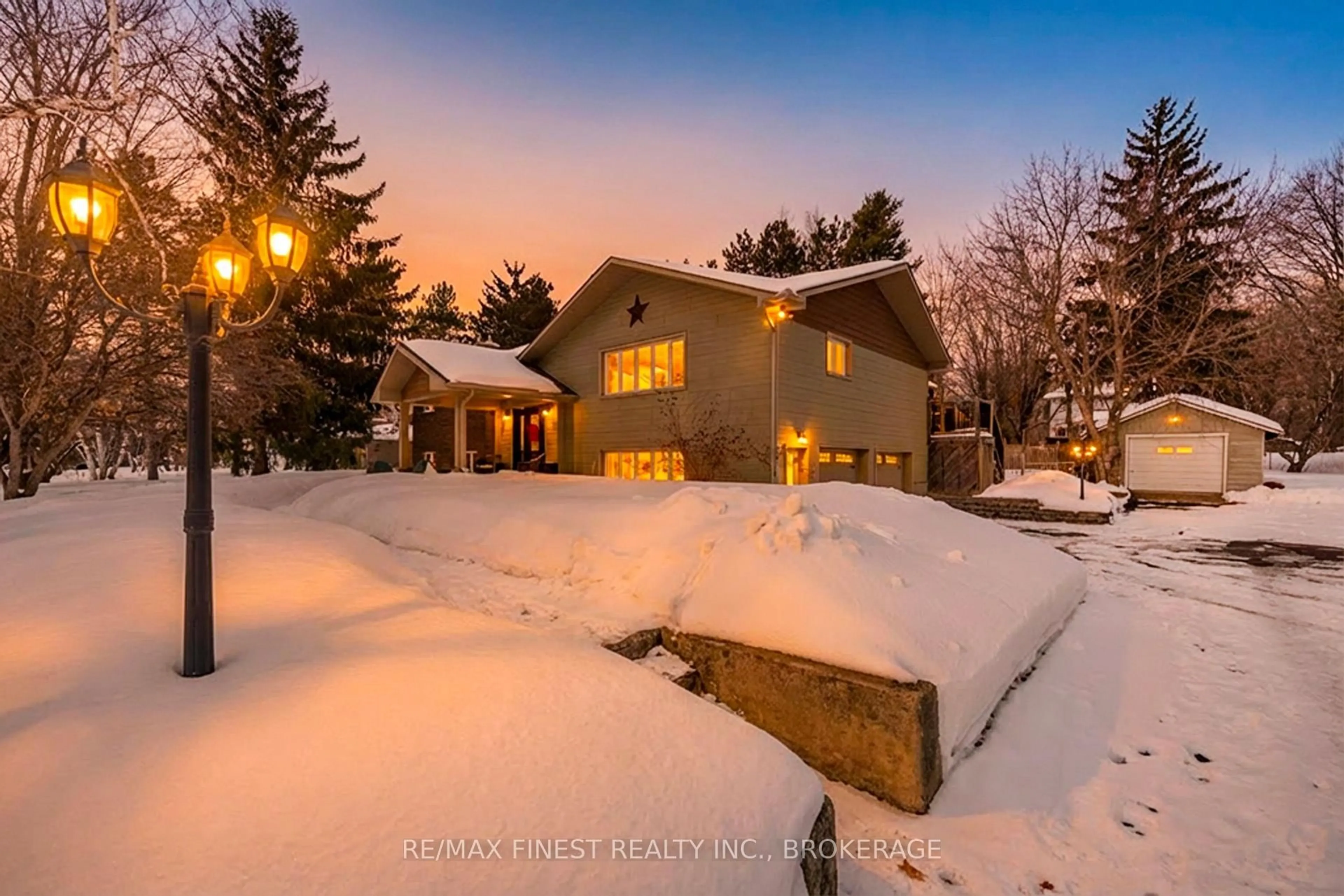 A pic from outside/outdoor area/front of a property/back of a property/a pic from drone, street for 2518 Rideau Ferry Rd, Perth Ontario K7H 3C7
