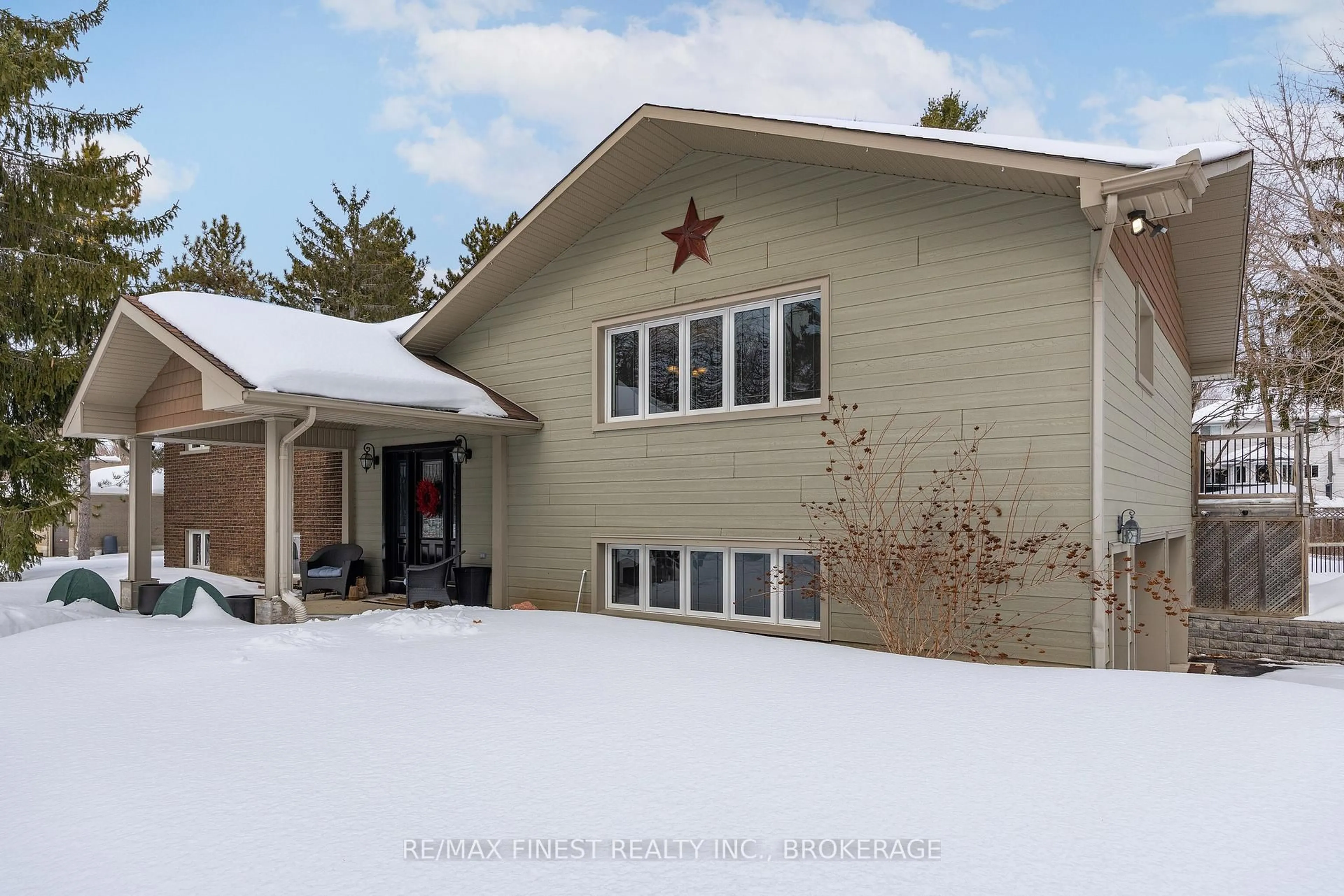 Unknown for 2518 Rideau Ferry Rd, Perth Ontario K7H 3C7