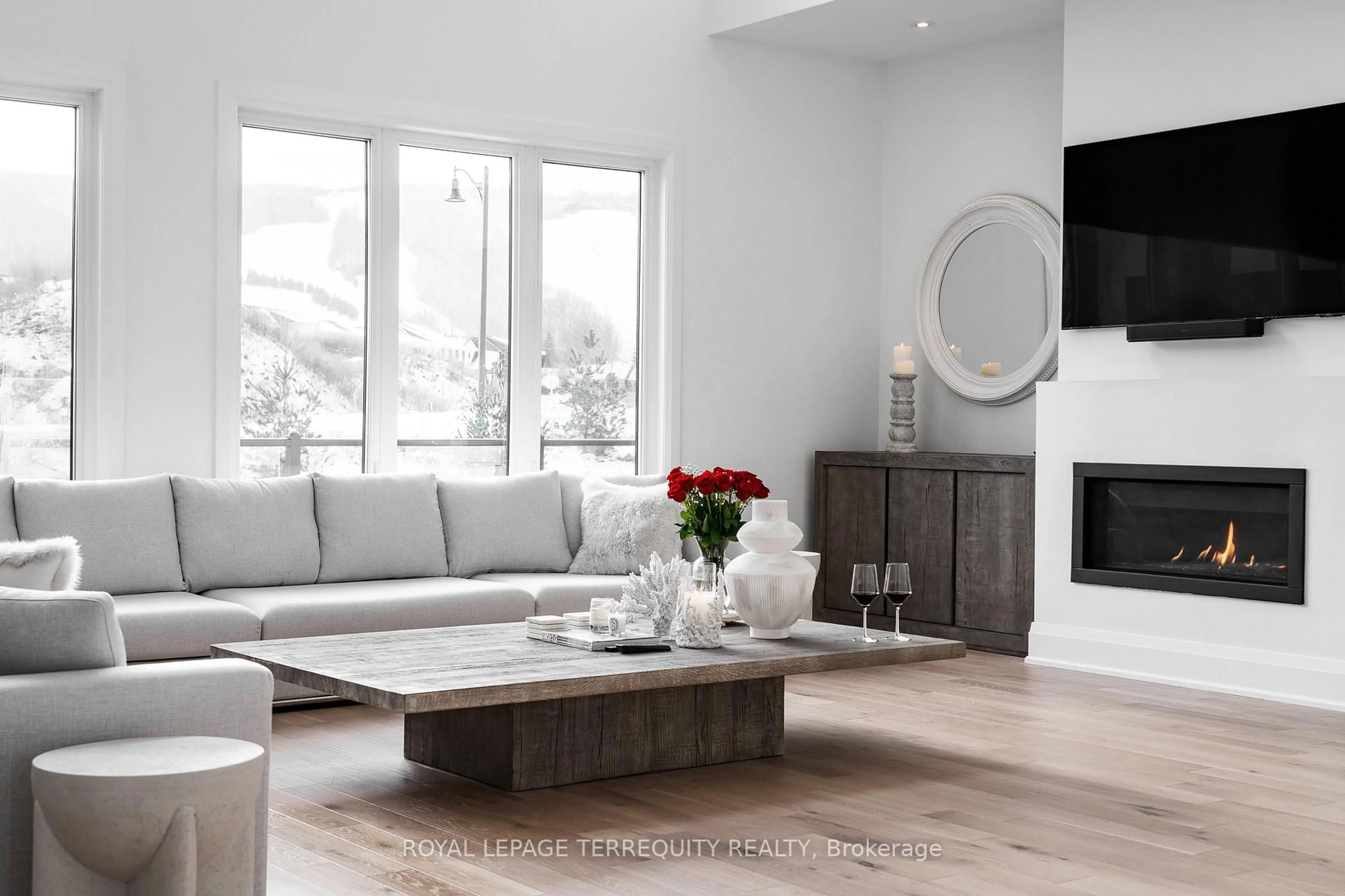 Living room with furniture, unknown for 109 Stillwater Cres, Blue Mountains Ontario L9Y 4P5