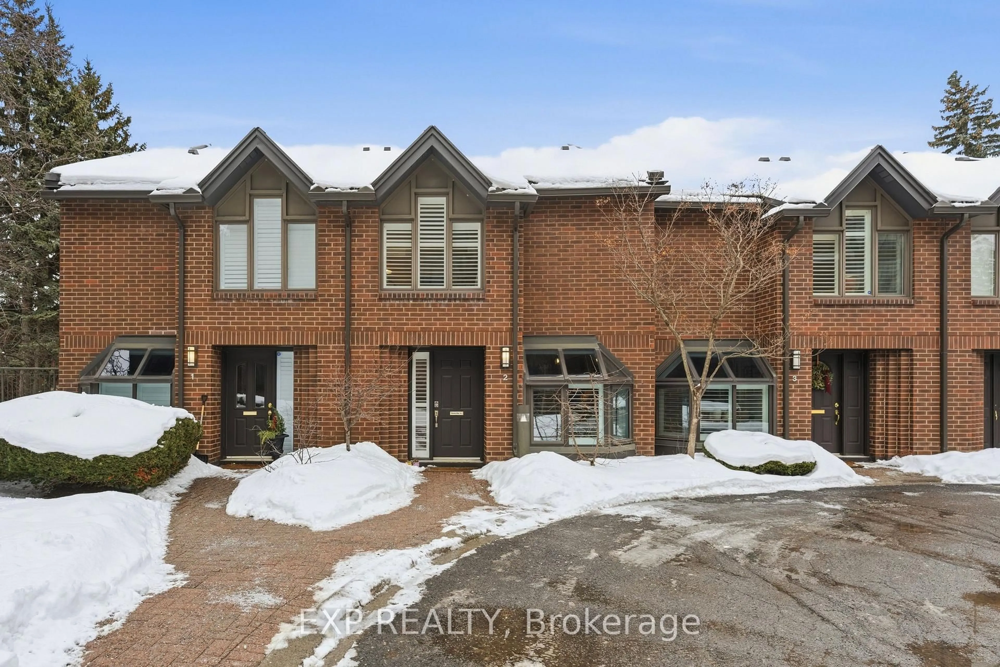 A pic from outside/outdoor area/front of a property/back of a property/a pic from drone, unknown for 111 Echo Dr #2, Ottawa Ontario K1S 5K8