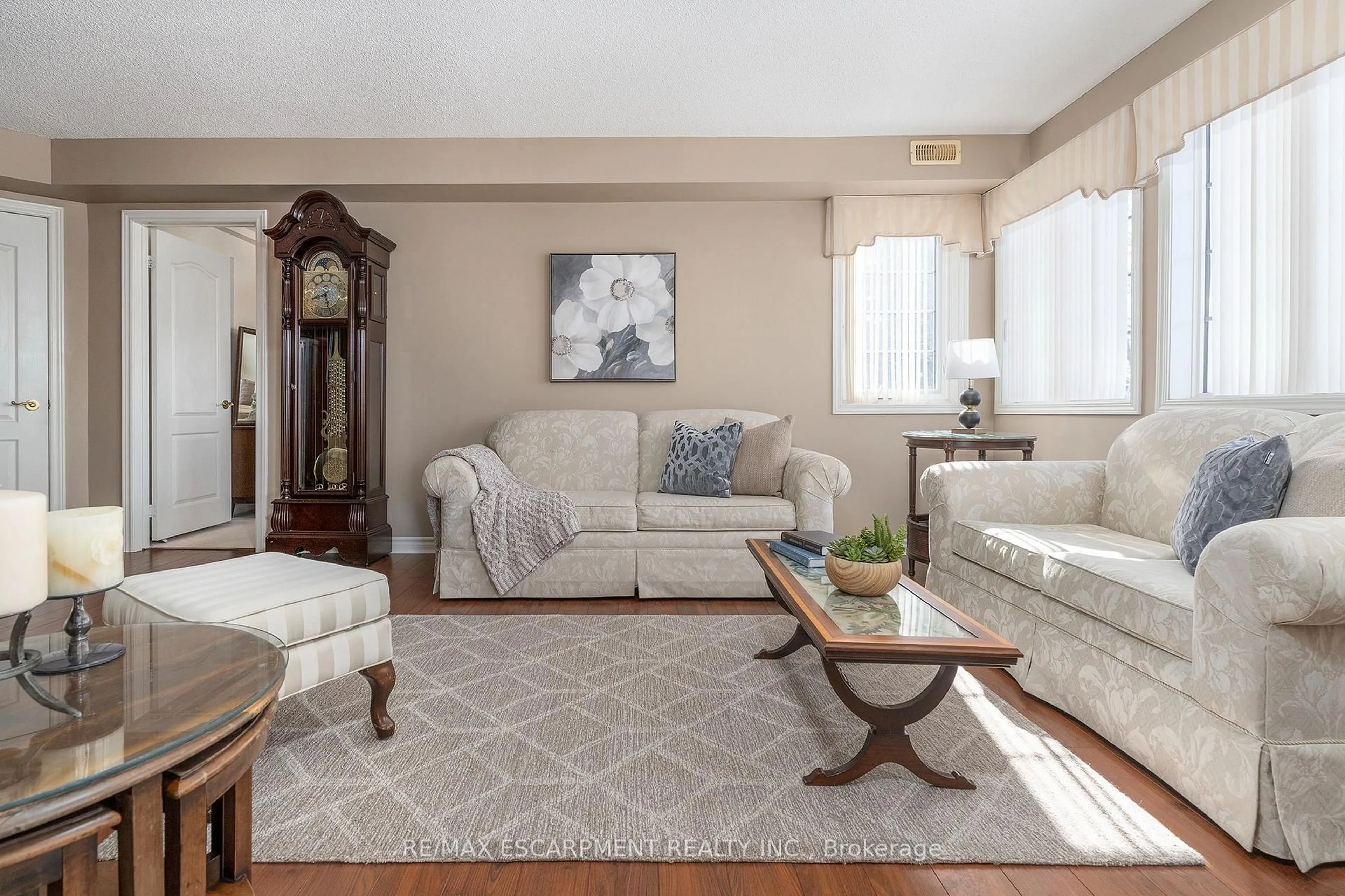 Living room with furniture, unknown for 600 Silverbirch Blvd #308, Hamilton Ontario L0R 1W0