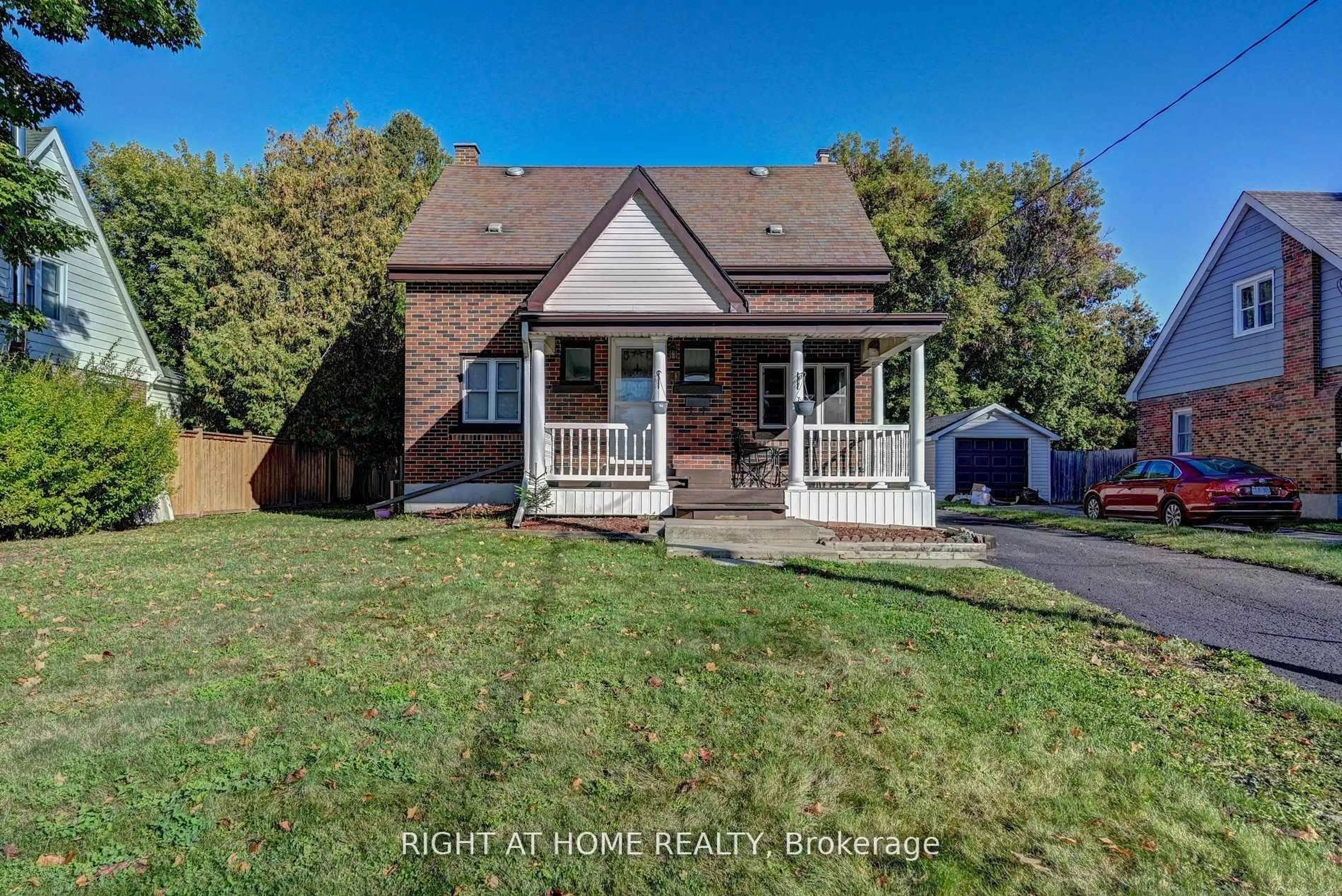 Home with brick exterior material, street for 10 Monroe St, Cambridge Ontario N1R 2C5