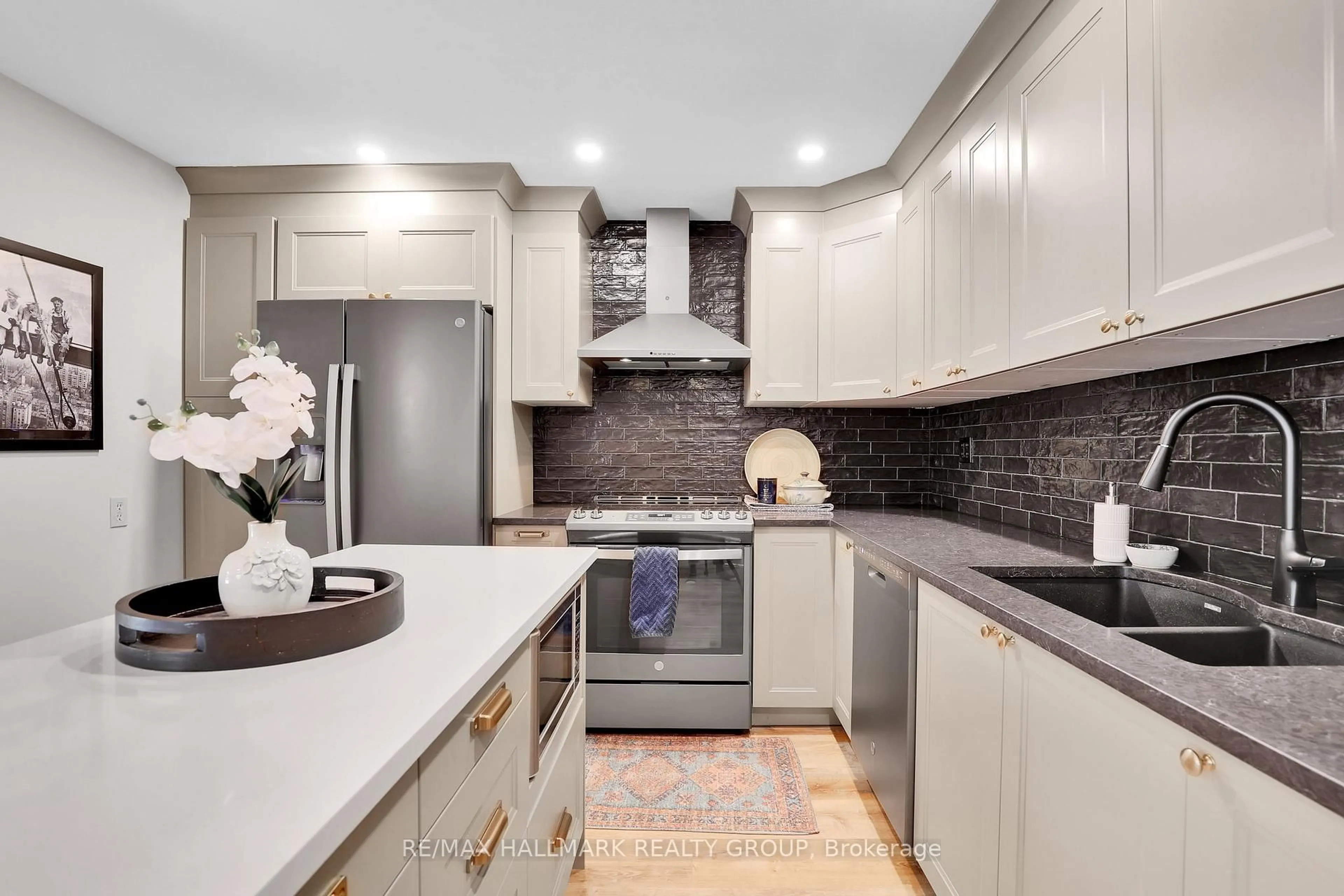 Contemporary kitchen, ceramic/tile floor for 88 Homestead St, Nepean Ontario K2E 7N6