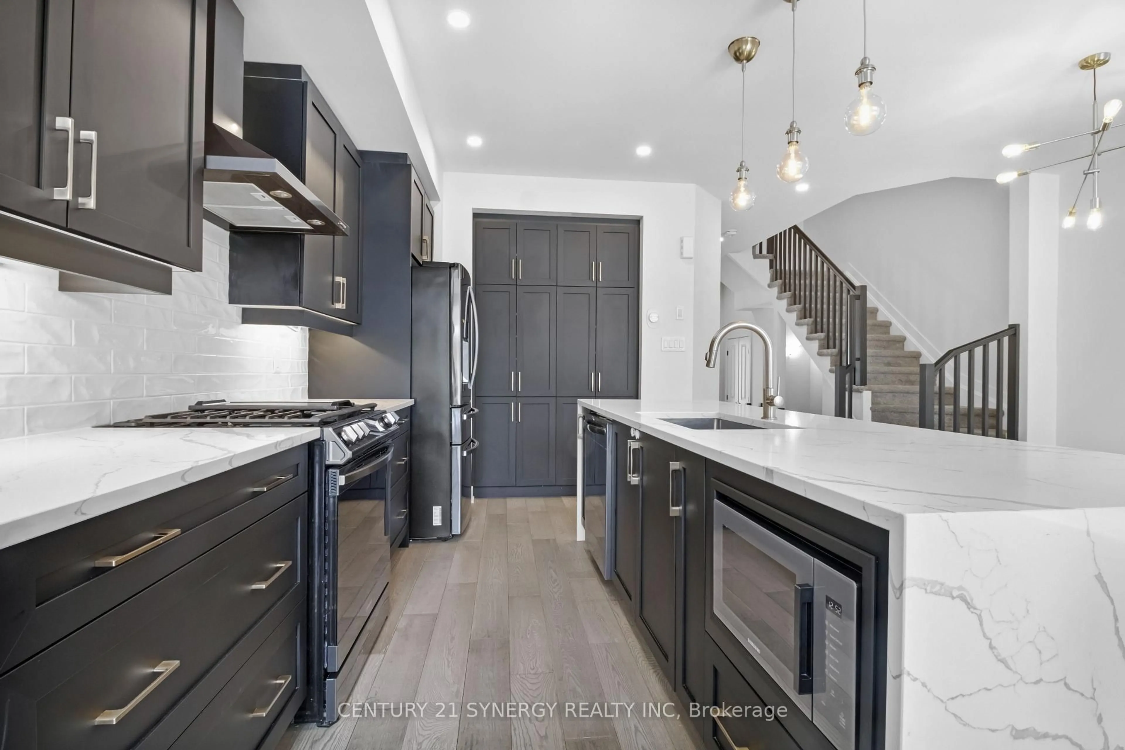 Contemporary kitchen, unknown for 92 Longworth Ave, Ottawa Ontario K1T 0S7