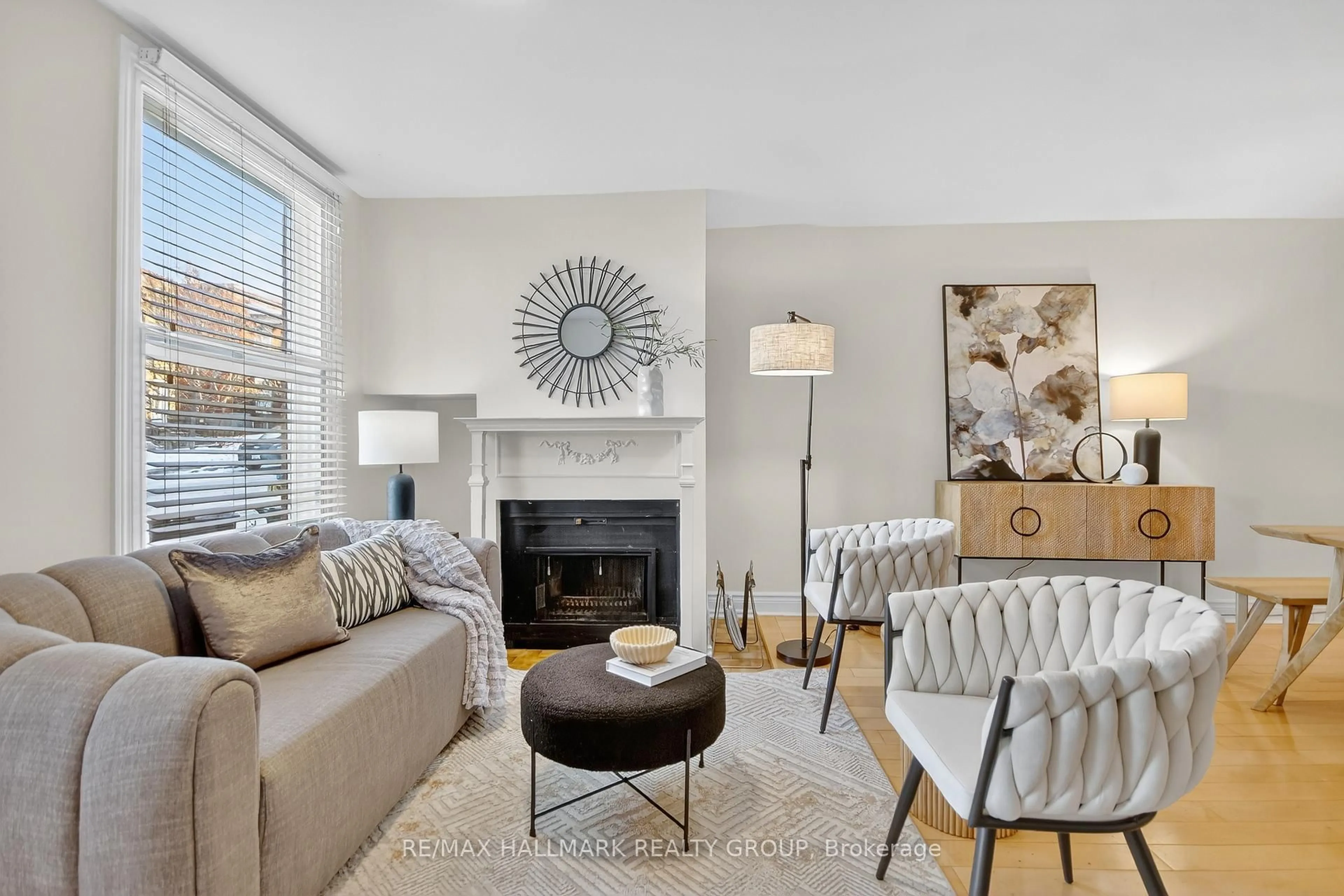 Living room with furniture, unknown for 4 Lower Charlotte St, Ottawa Ontario K1N 8K1