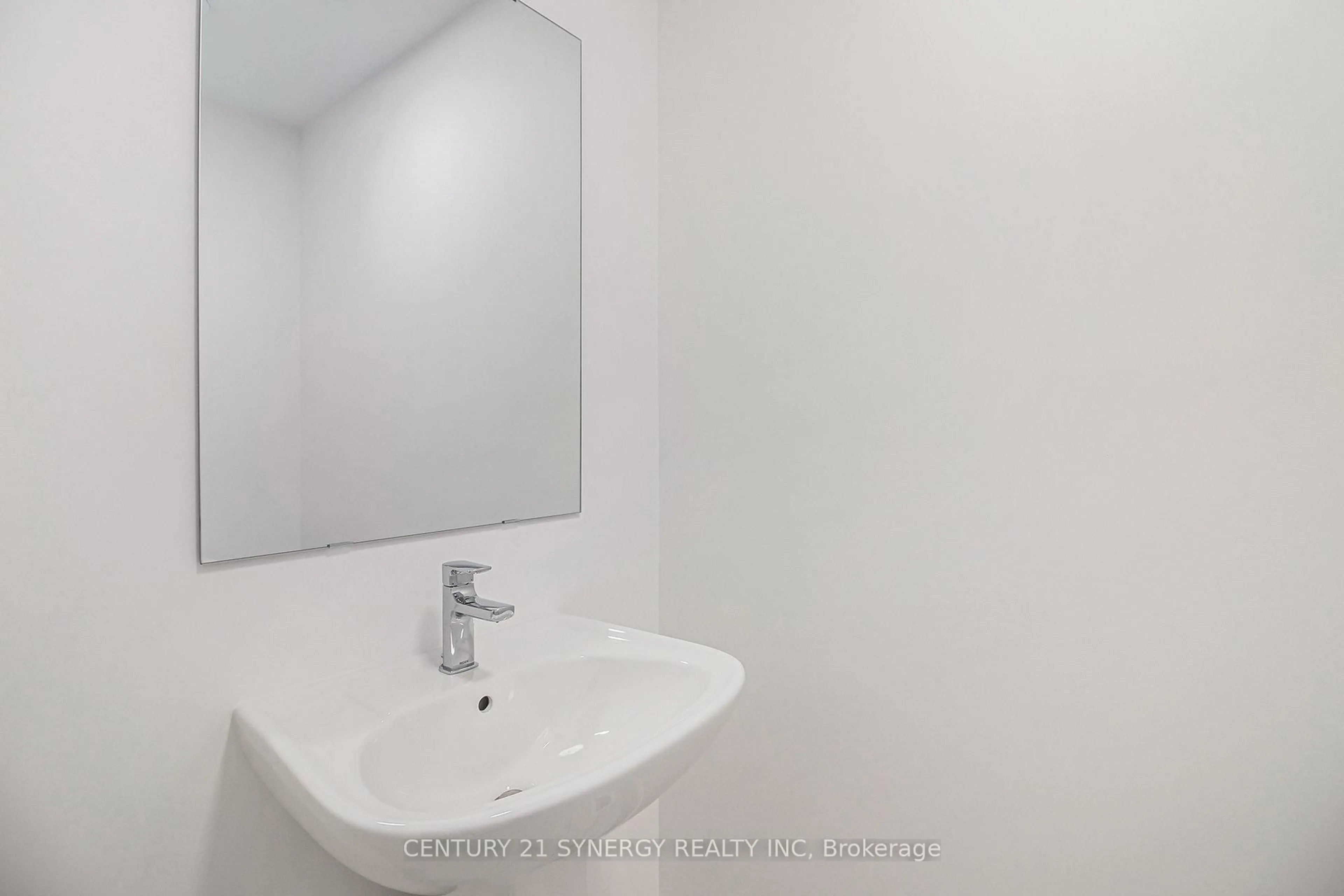 Standard bathroom, floor is not visible for 85 VILLENEUVE St, North Stormont Ontario K0C 1W0