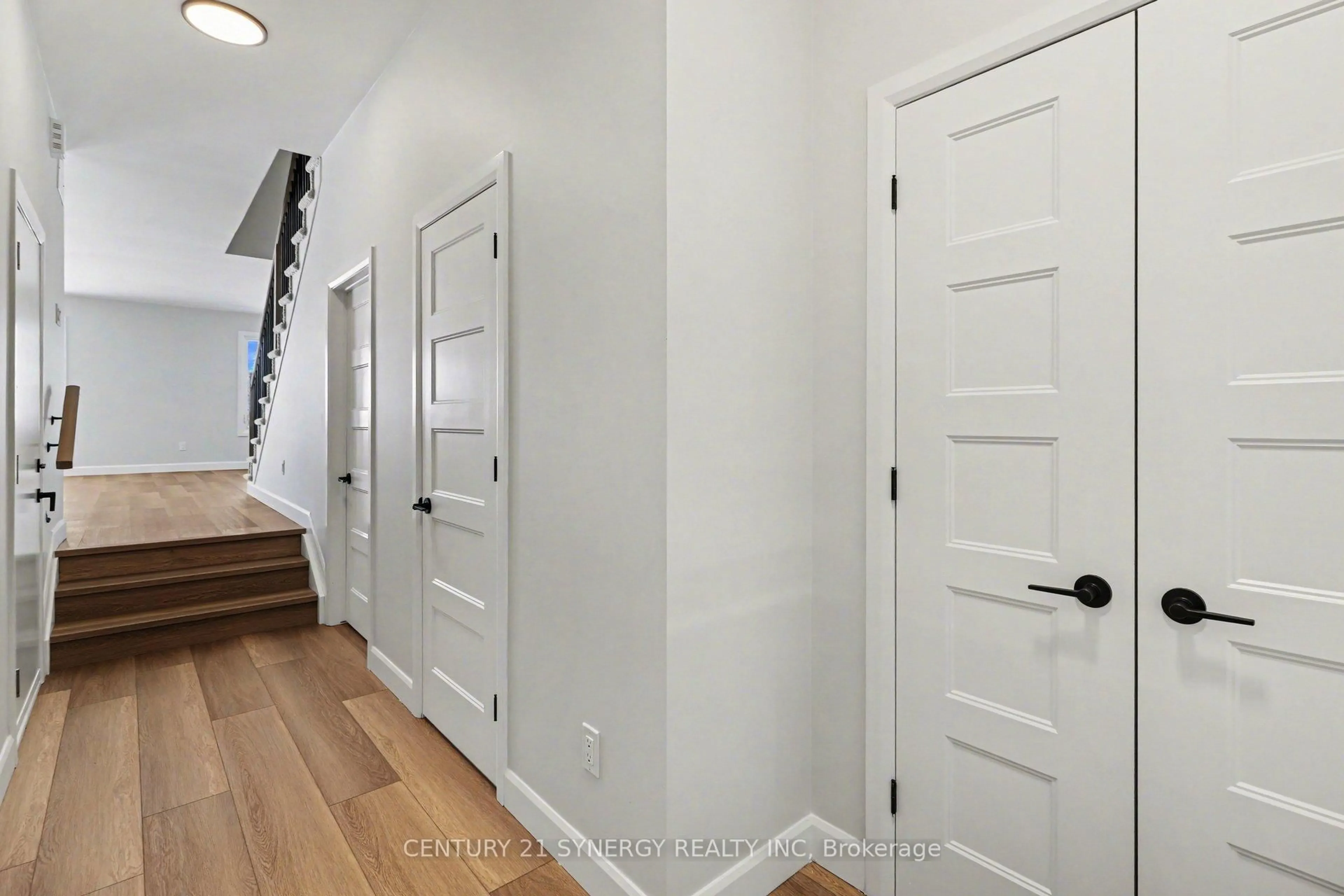 Indoor entryway for 63 VILLENEUVE St, North Stormont Ontario K0C 1W0