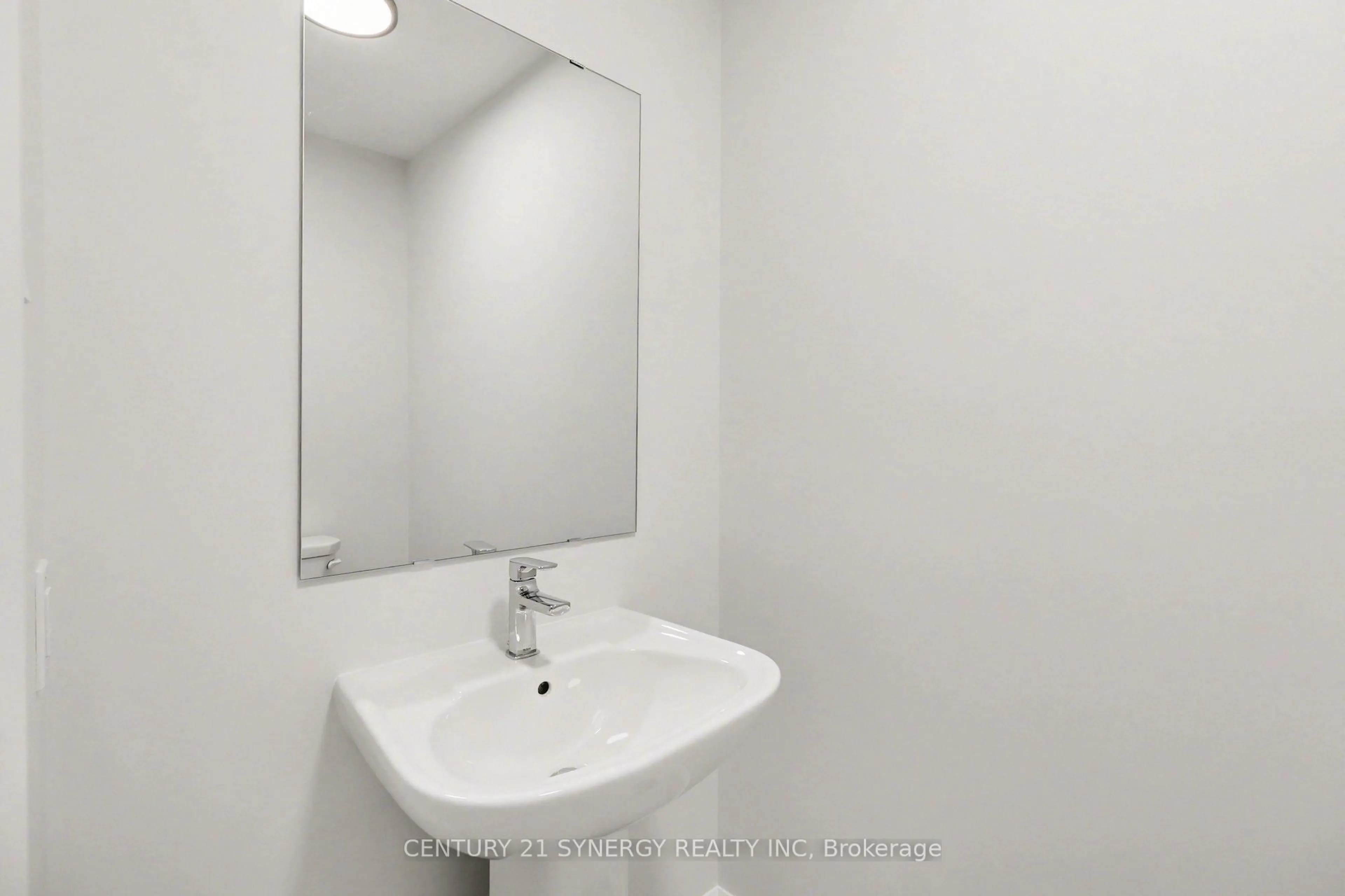 Standard bathroom, unknown for 63 VILLENEUVE St, North Stormont Ontario K0C 1W0