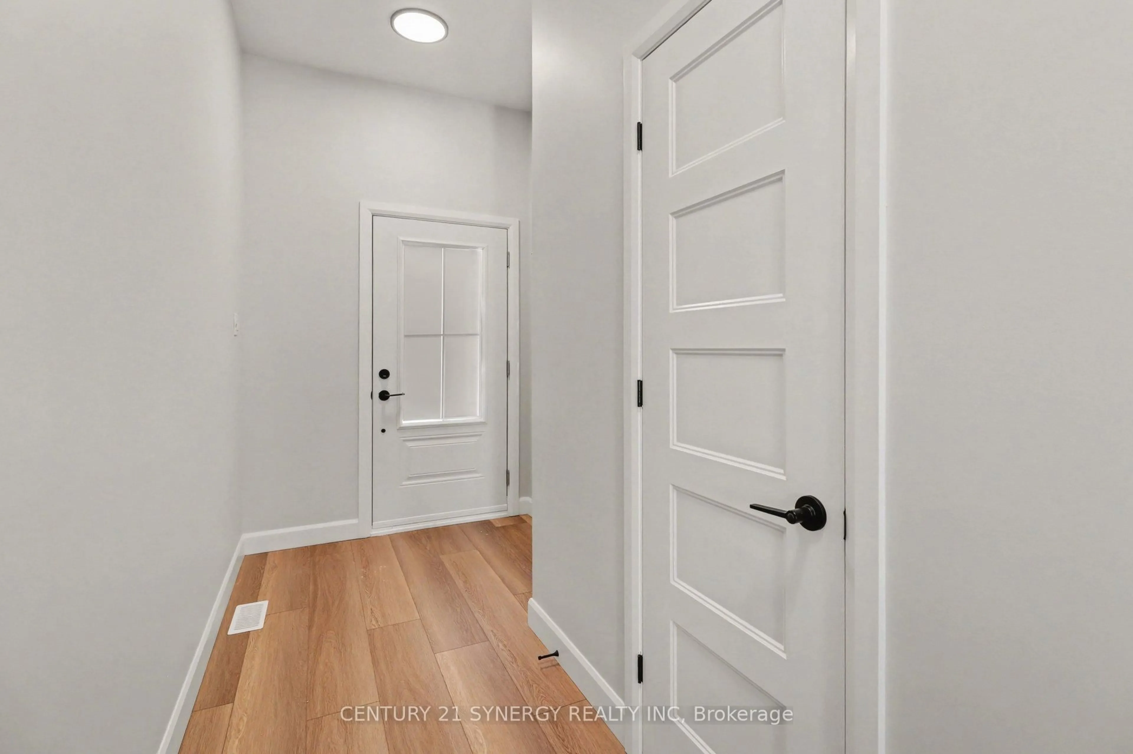 Indoor entryway for 69 VILLENEUVE St, North Stormont Ontario K0C 1W0