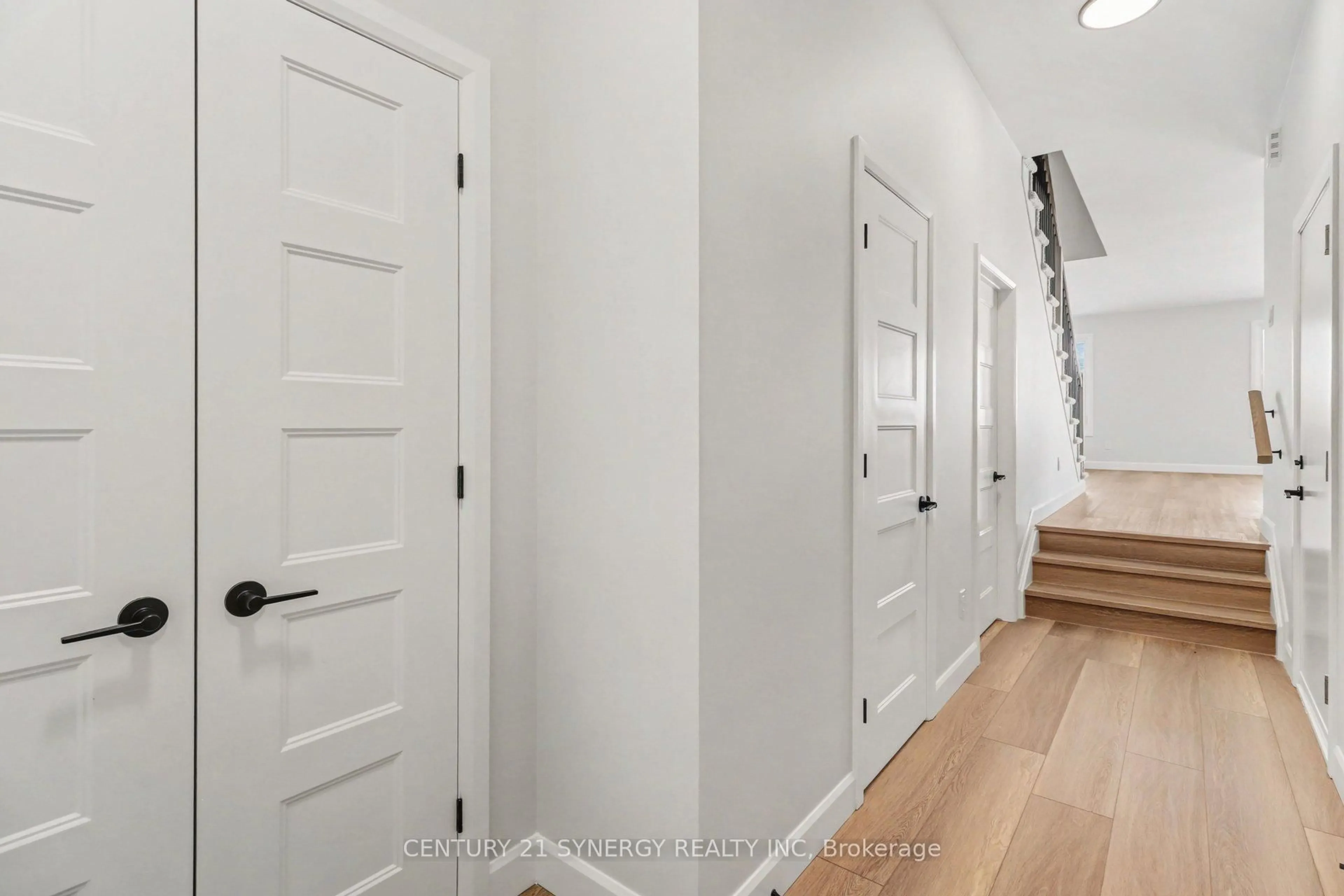 Indoor entryway for 69 VILLENEUVE St, North Stormont Ontario K0C 1W0