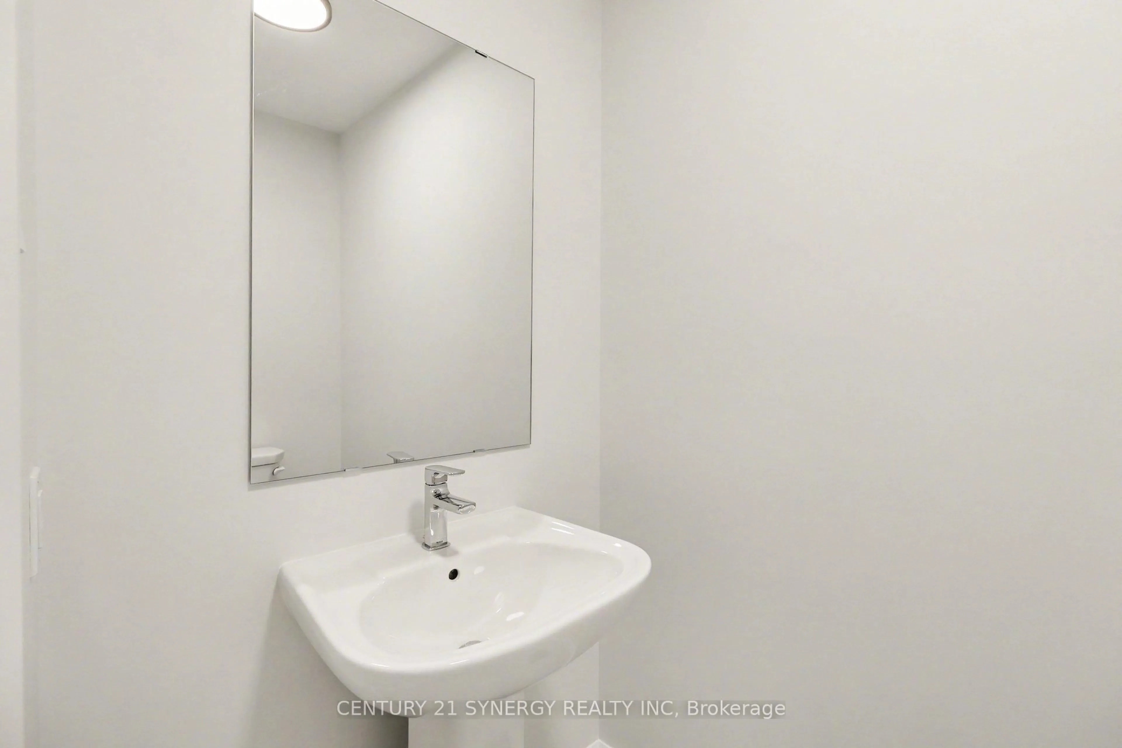 Standard bathroom, unknown for 71 VILLENEUVE St, North Stormont Ontario K0C 1W0