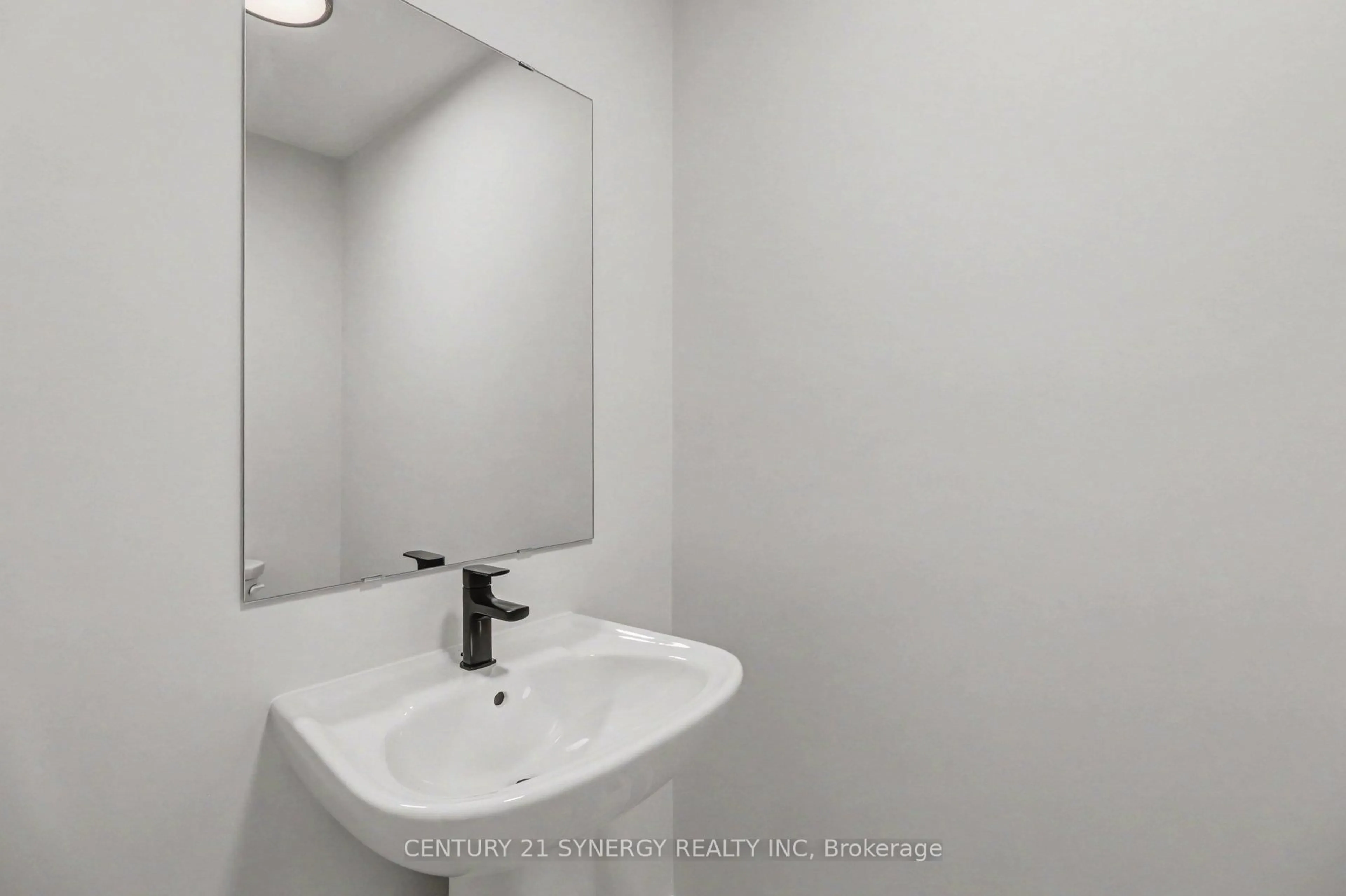 Standard bathroom, unknown for 75 VILLENEUVE St, North Stormont Ontario K0C 1W0