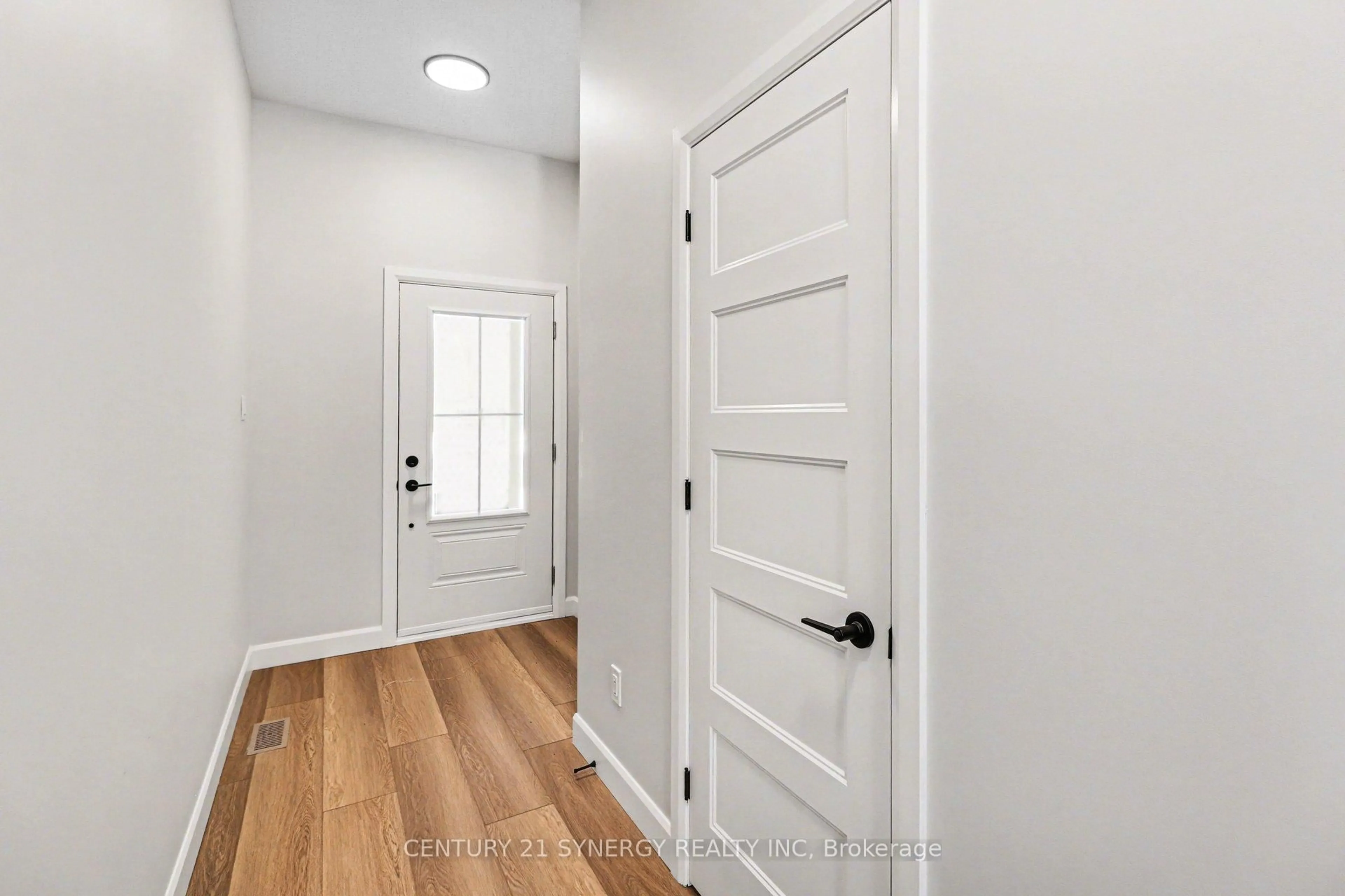 Indoor entryway for 65 VILLENEUVE St, North Stormont Ontario K0C 1W0