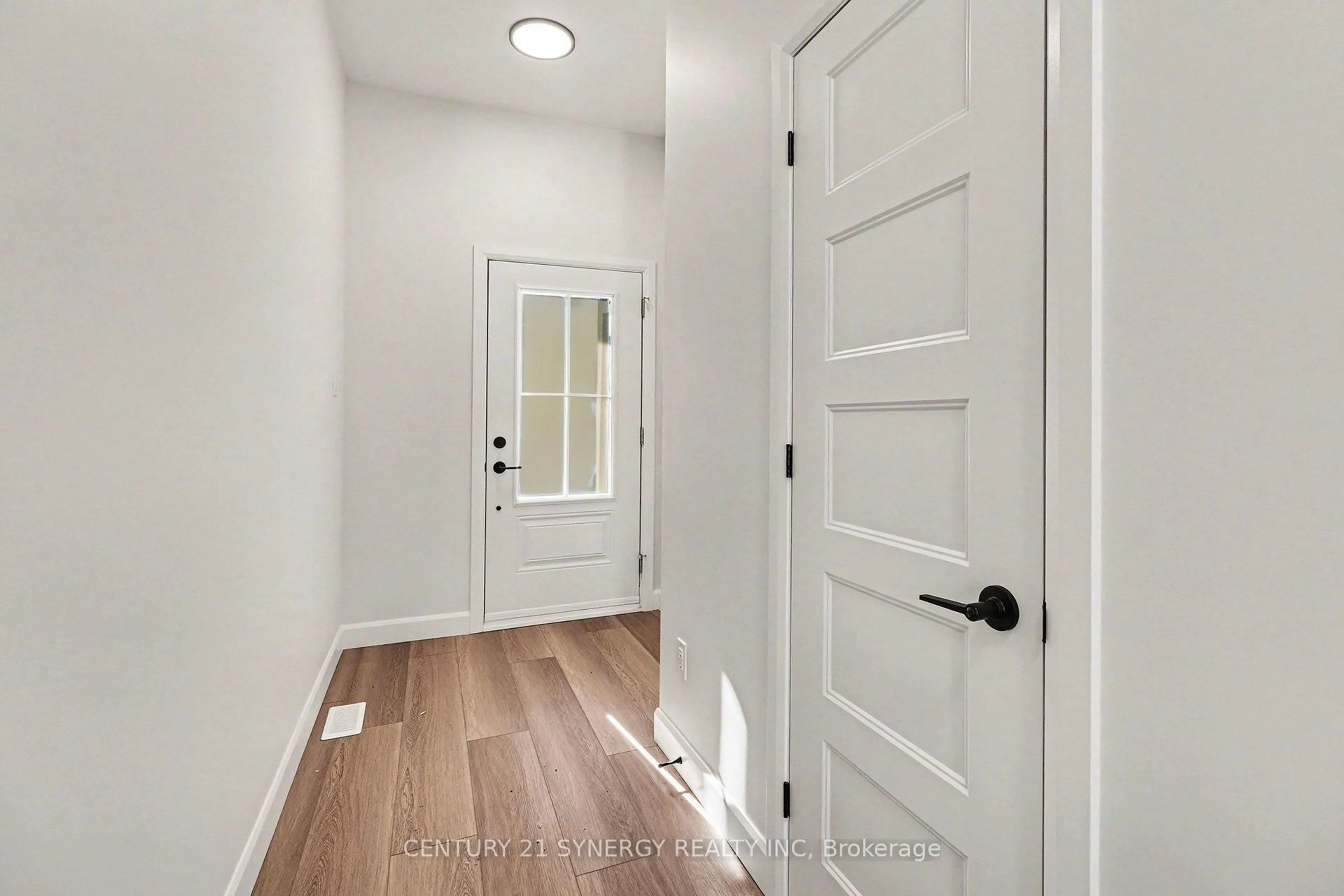 Indoor entryway for 81 VILLENEUVE St, North Stormont Ontario K0C 1W0