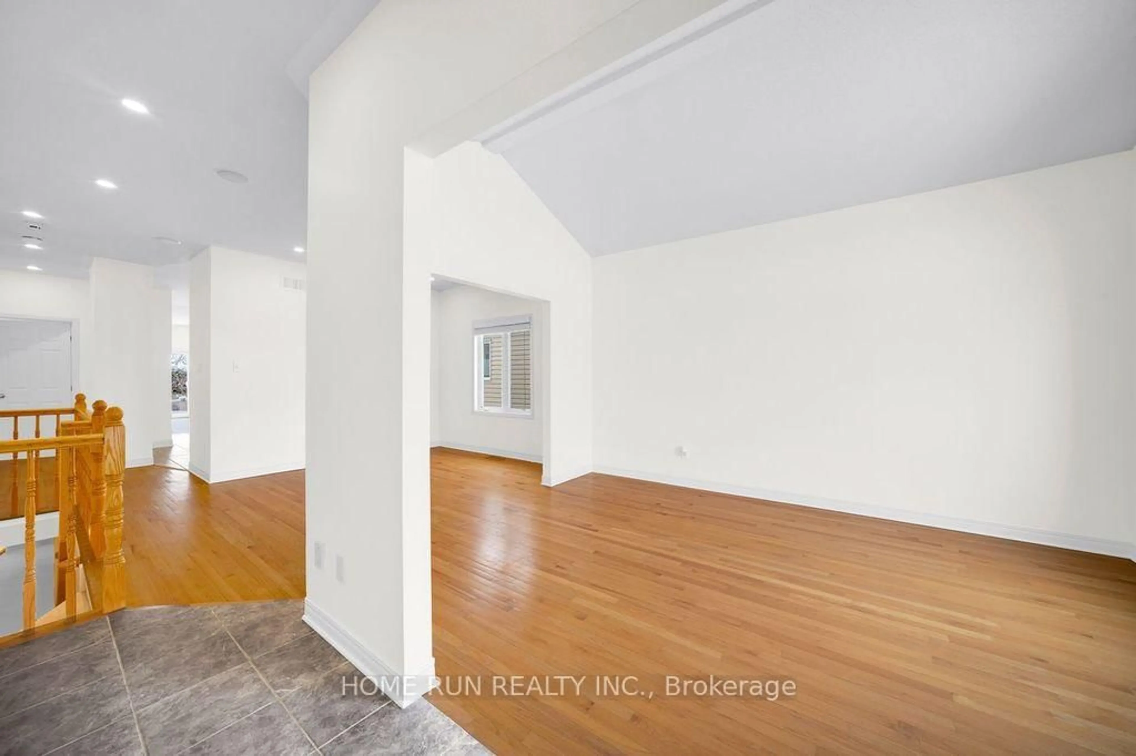 A pic of a room for 265 Colbert Cres, Ottawa Ontario K1V 2C7