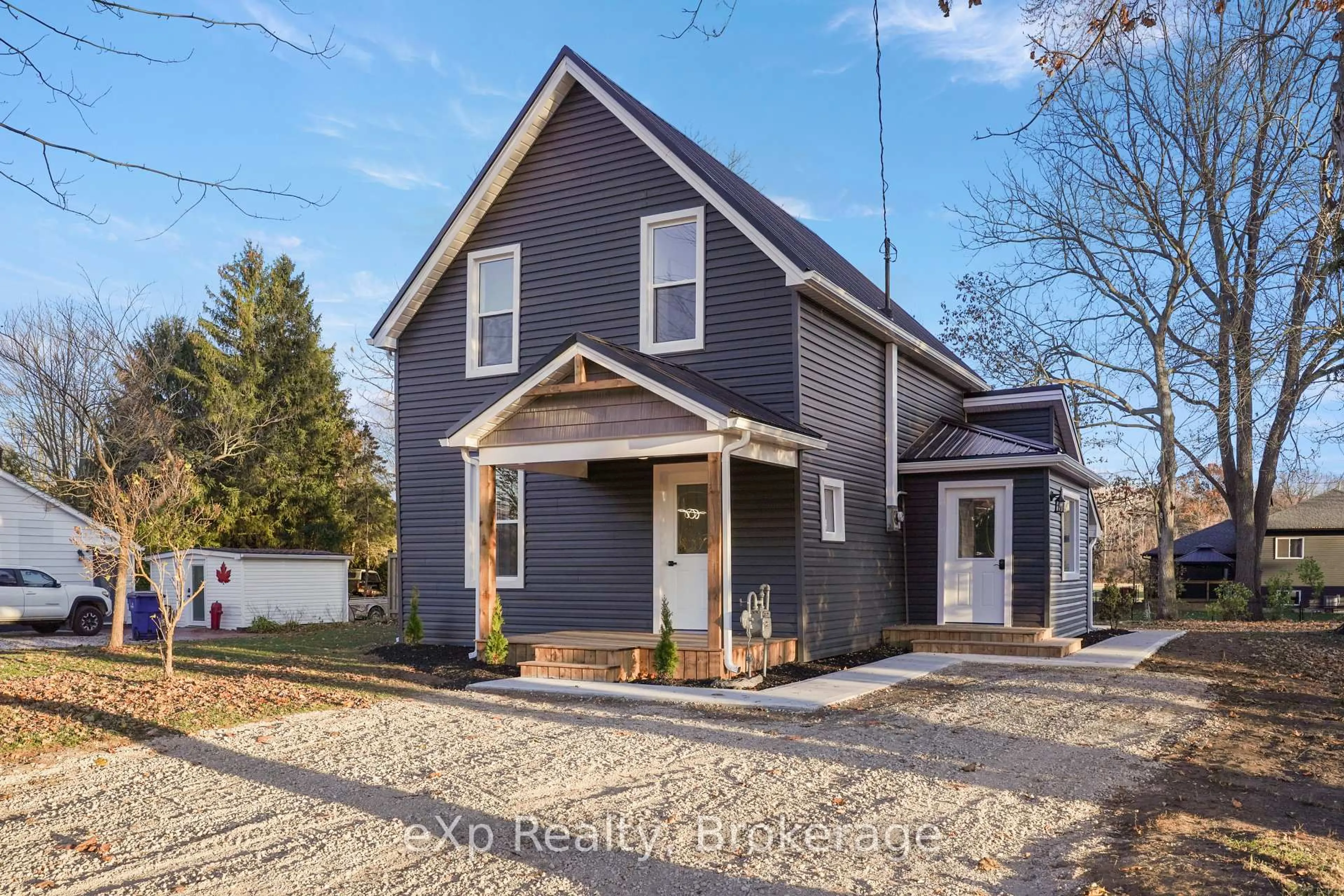 Home with brick exterior material, street for 385 Elm St, Chatham-Kent Ontario N0P 1C0