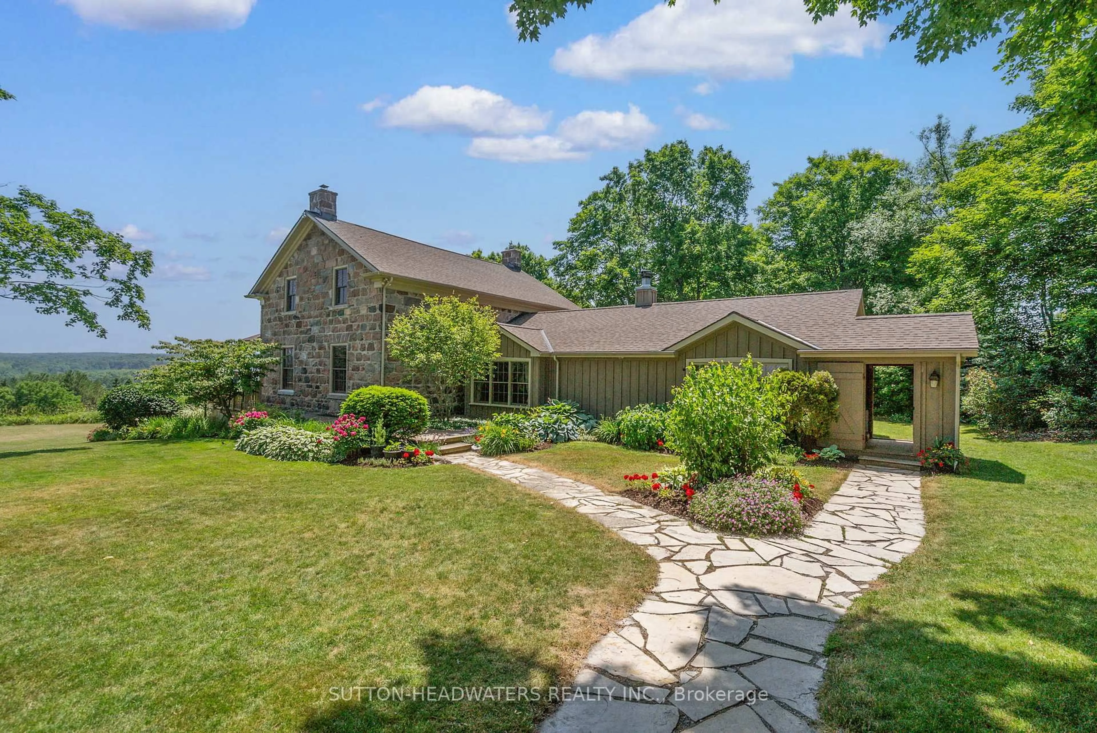 A pic from outside/outdoor area/front of a property/back of a property/a pic from drone, water/lake/river/ocean view for 240 Leach Rd, Alnwick/Haldimand Ontario K0K 2X0