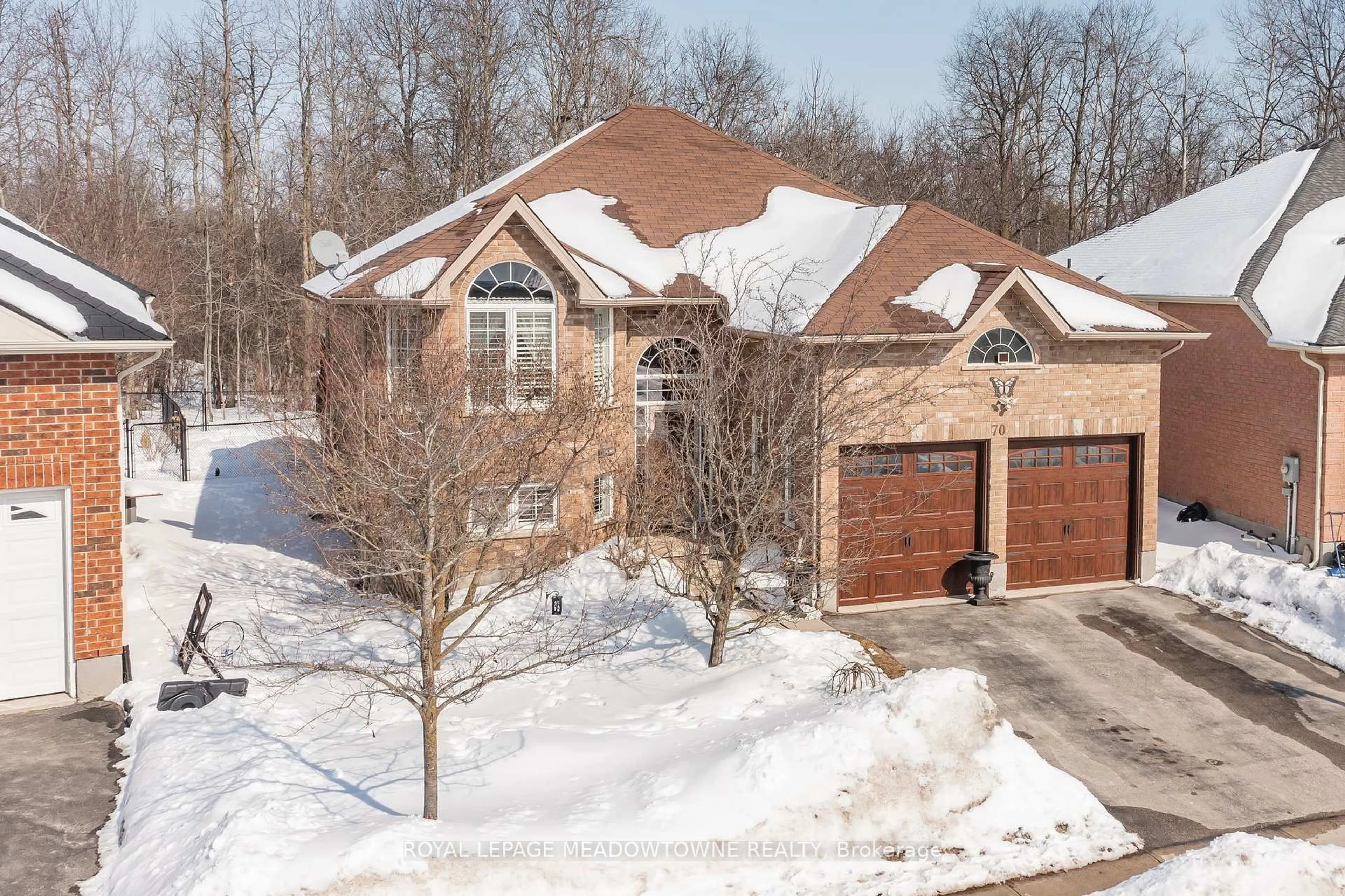 A pic from outside/outdoor area/front of a property/back of a property/a pic from drone, street for 70 Revell Dr, Centre Wellington Ontario N1M 0A5