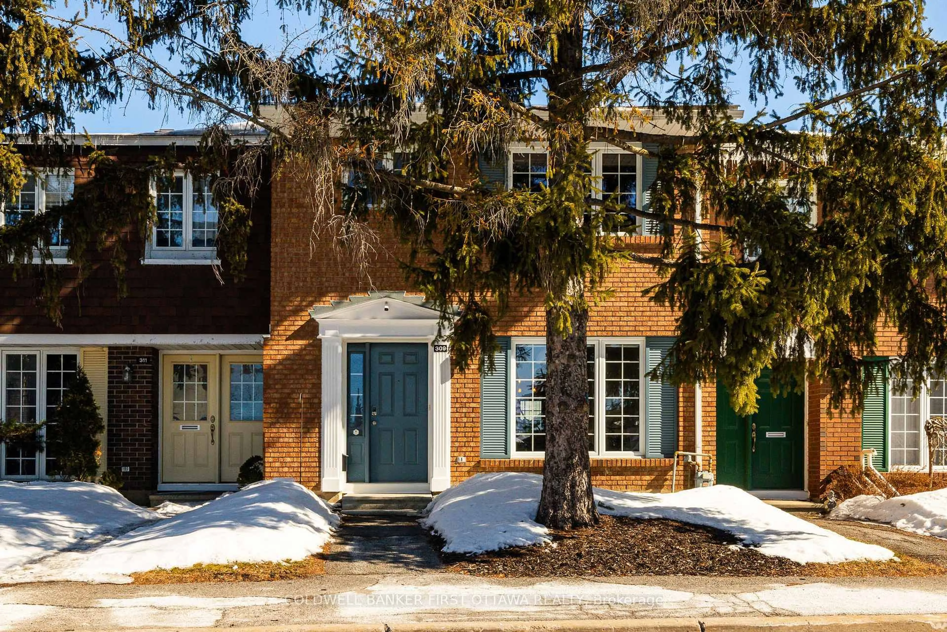 Home with brick exterior material, street for 309 Kintyre Private, Ottawa Ontario K2C 3M6