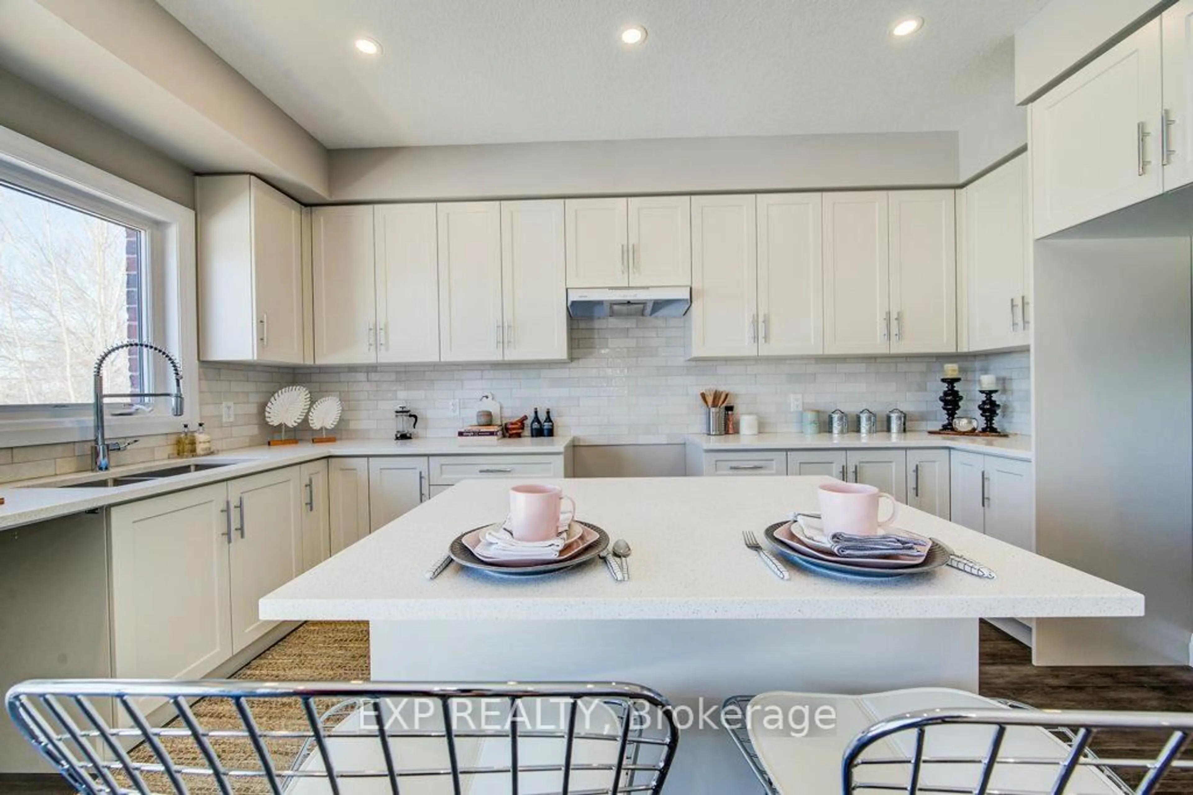 Contemporary kitchen, ceramic/tile floor for 179 APPLEWOOD St, Blandford-Blenheim Ontario N0B 2J0