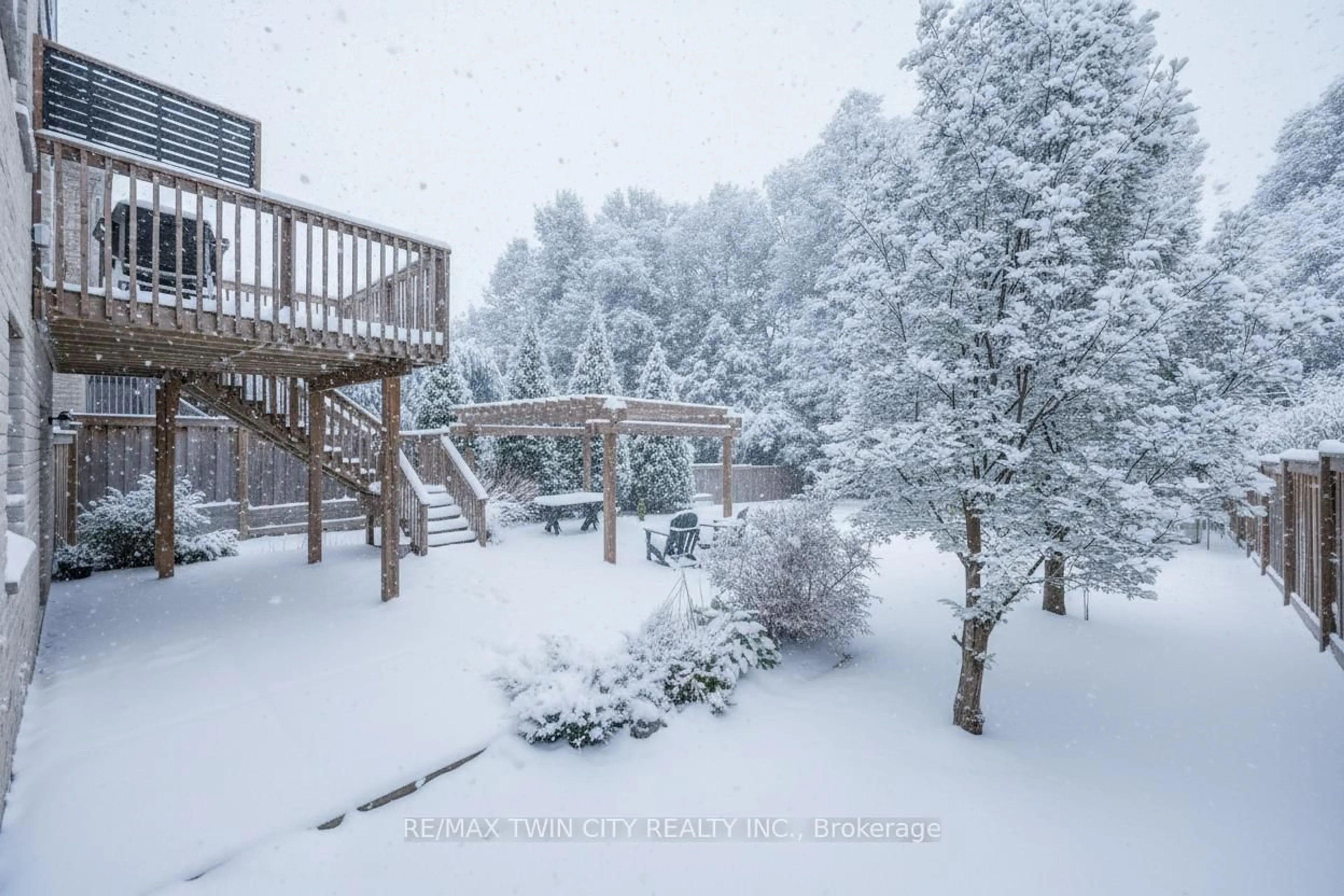 Unknown for 46 Deer Creek St, Kitchener Ontario N2A 0G6