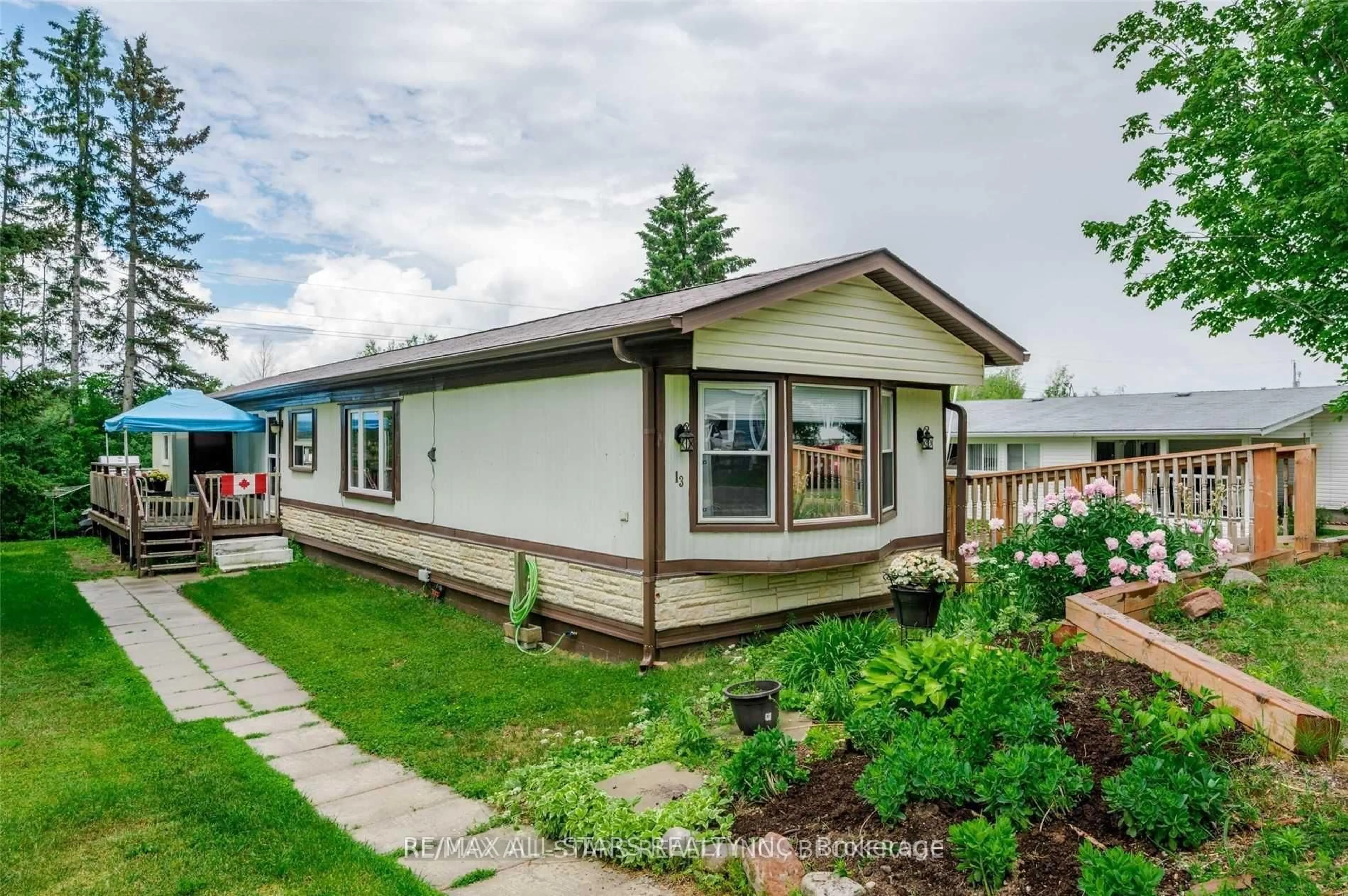 Home with vinyl exterior material, street for 13 Fenelon Way, Kawartha Lakes Ontario K9V 0H9