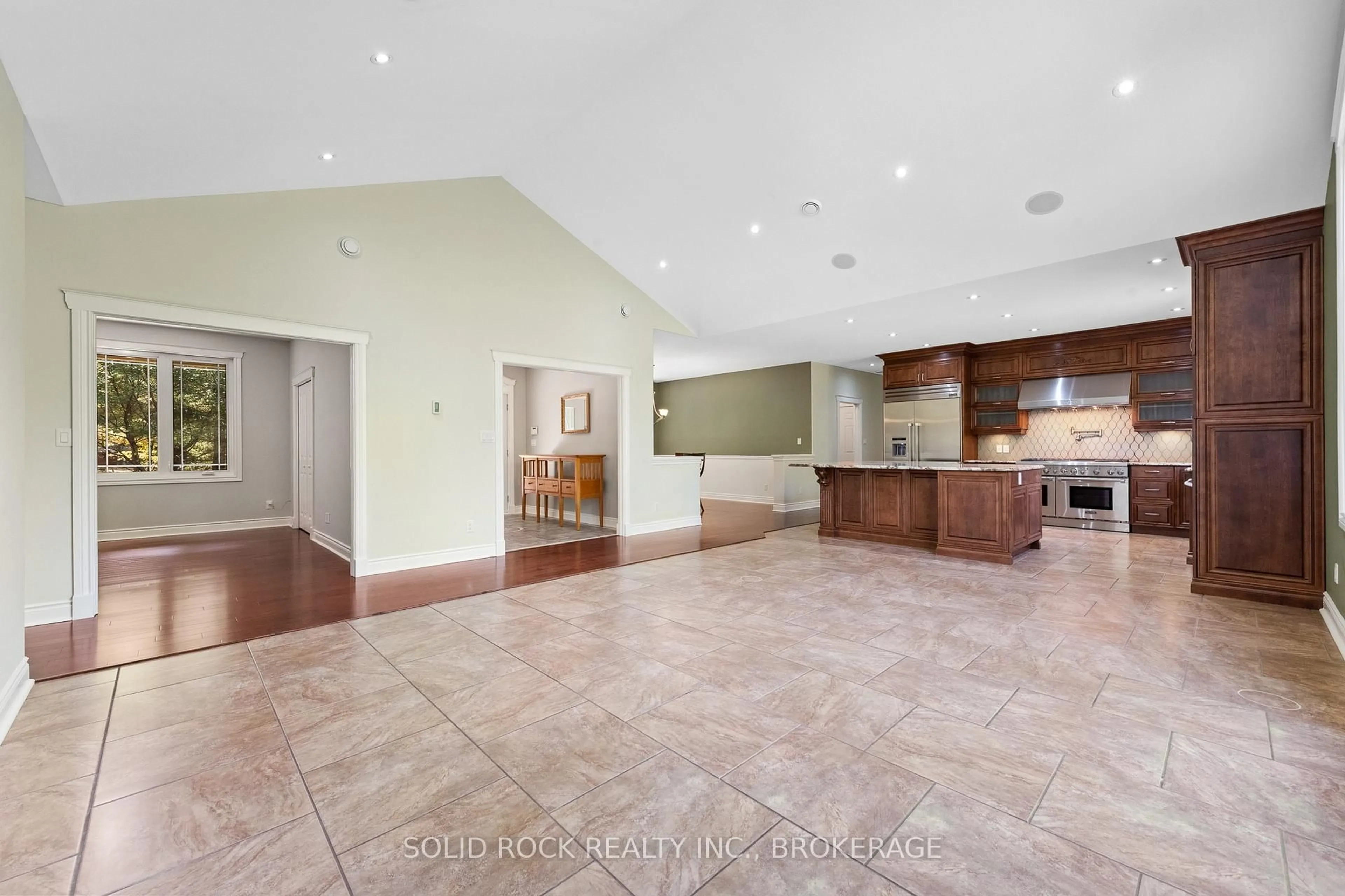 Open concept kitchen, ceramic/tile floor for 132 Western Ave, Smiths Falls Ontario K7A 4S4