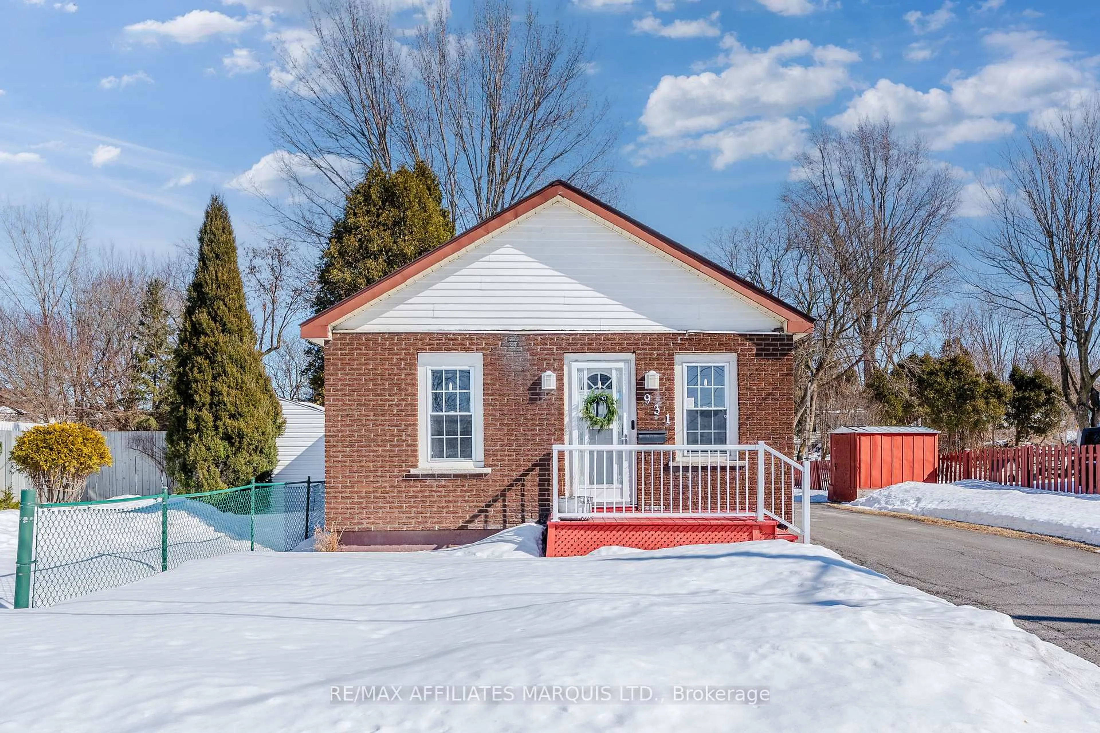 Home with brick exterior material, street for 931 Adolphus St, Cornwall Ontario K6H 3T8